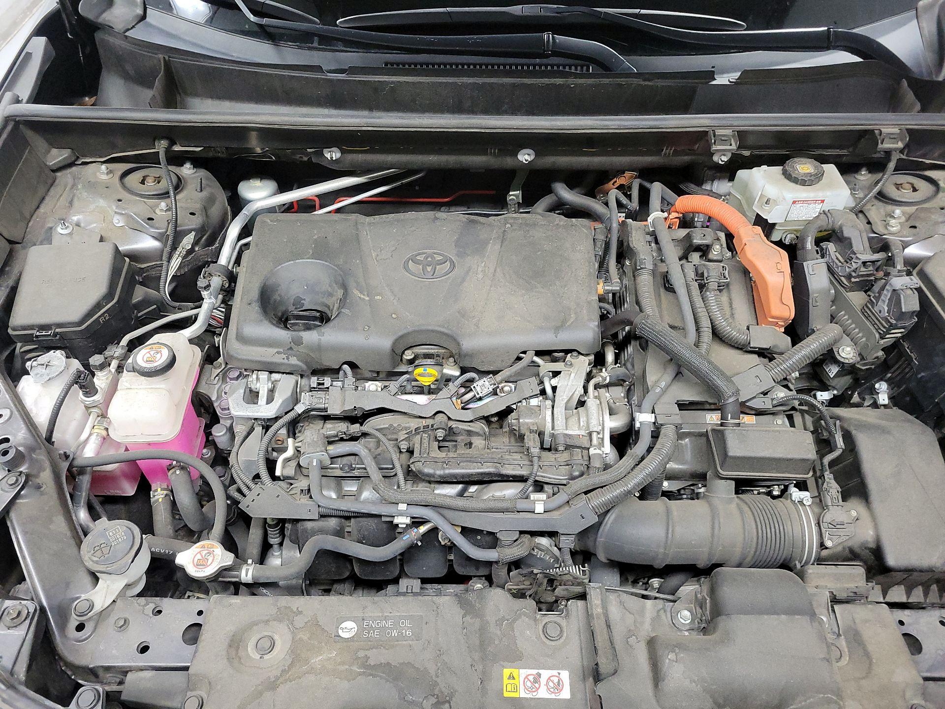 Thumbnail: 2020 Toyota RAV4 - 19