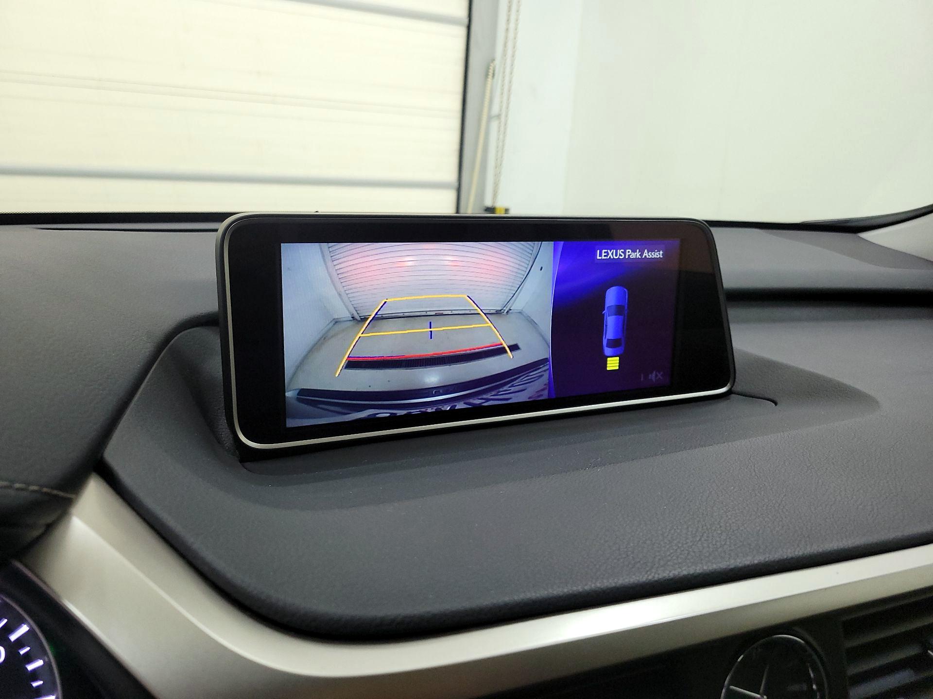 Thumbnail: 2018 Lexus RX - 15