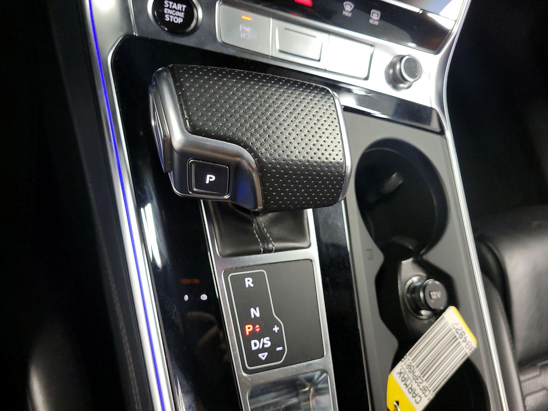 Thumbnail: 2023 Audi RS 6 - 16