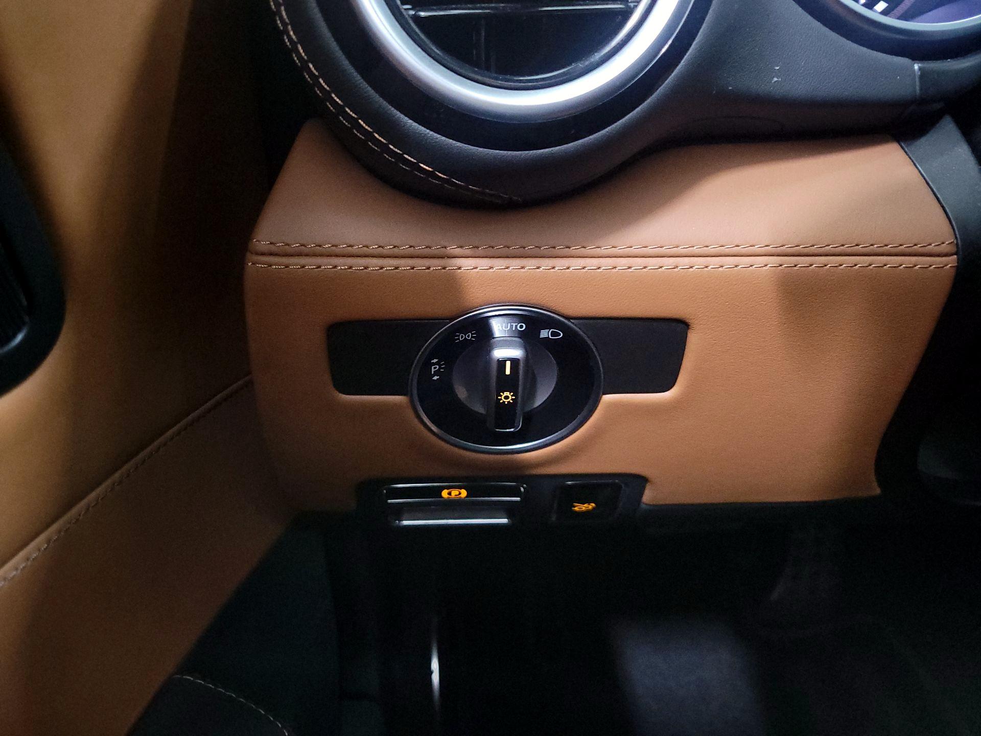 Thumbnail: 2018 Mercedes-Benz AMG GT - 13