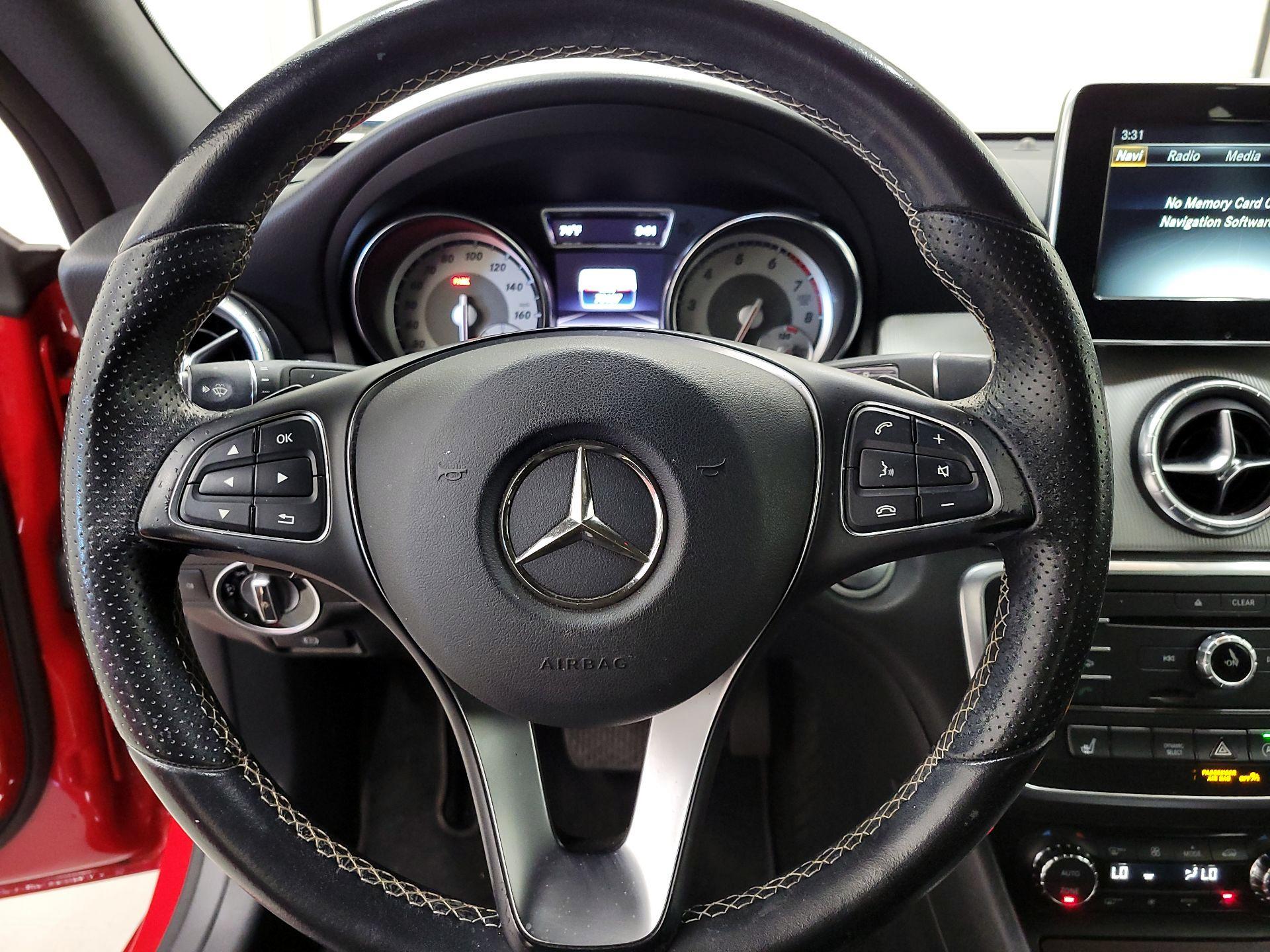 Thumbnail: 2016 Mercedes-Benz CLA - 10