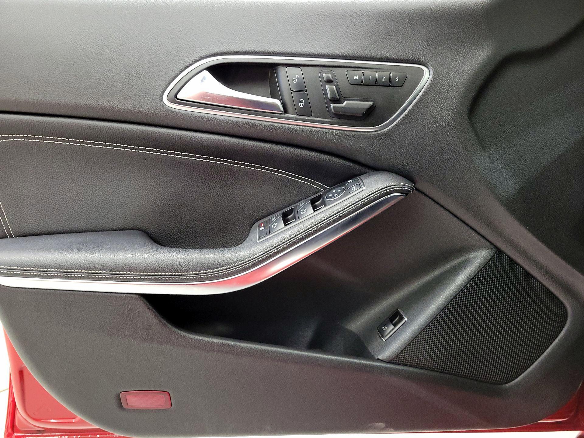 Thumbnail: 2016 Mercedes-Benz CLA - 12