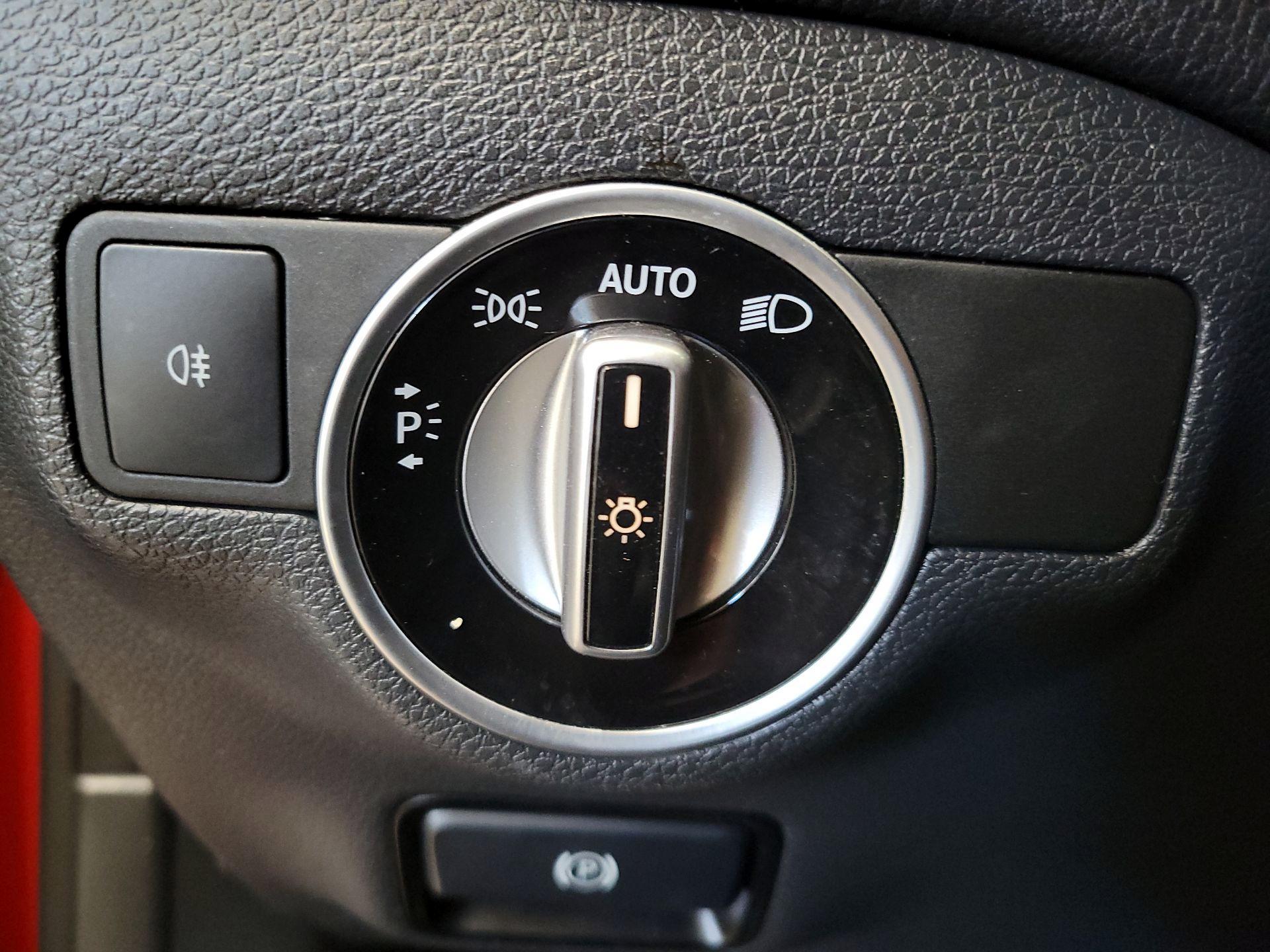 Thumbnail: 2016 Mercedes-Benz CLA - 13