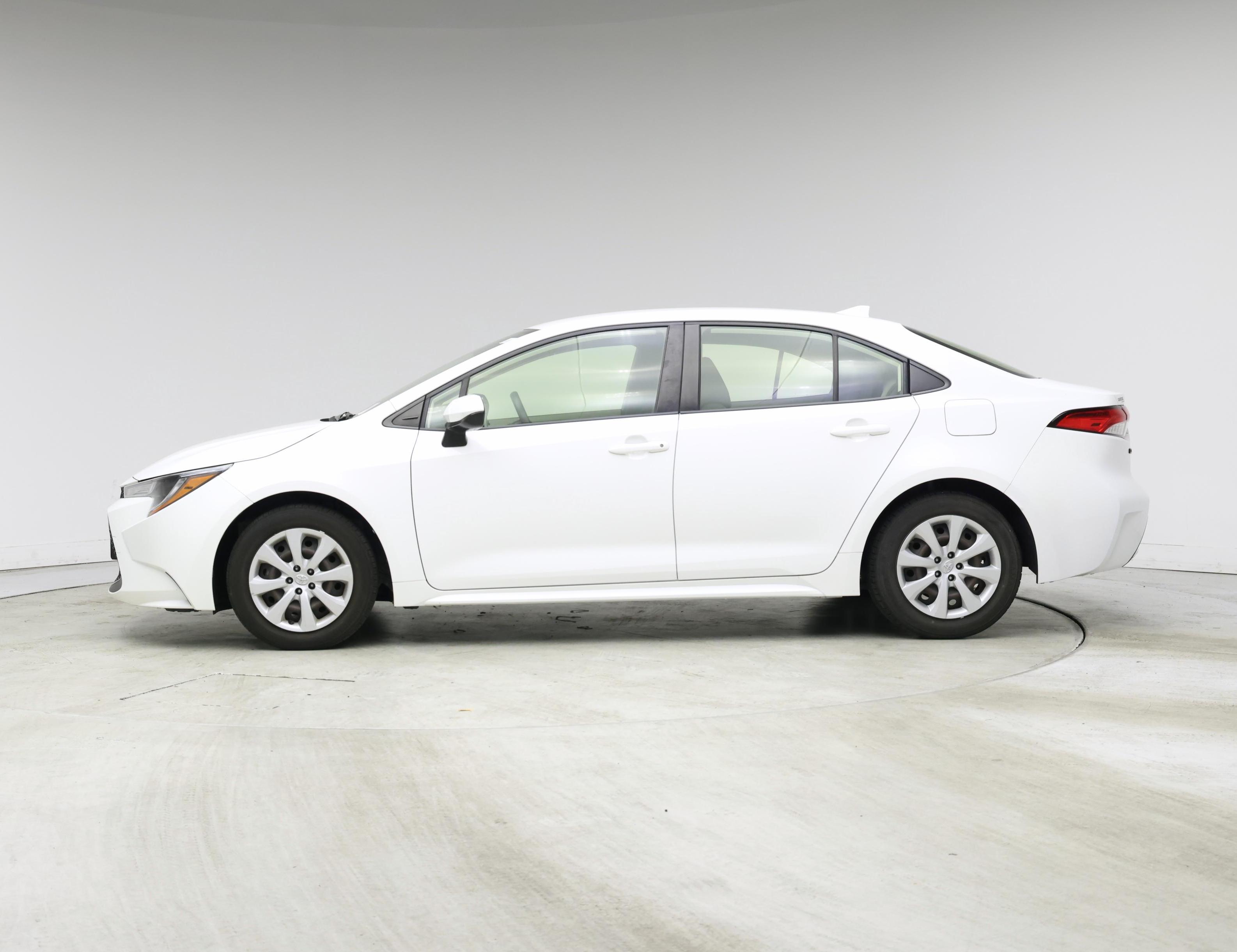 Thumbnail: 2021 Toyota Corolla - 3