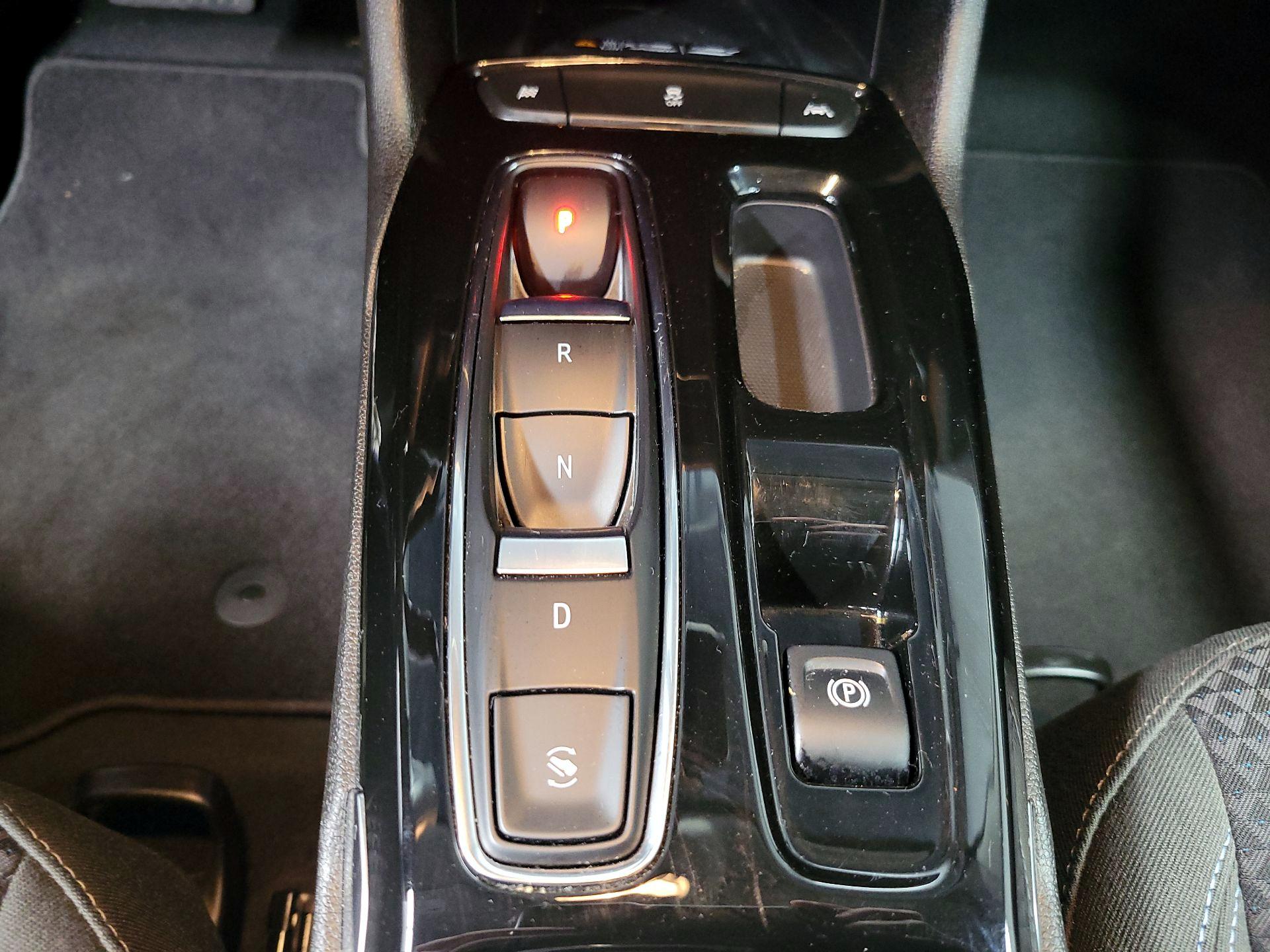 Thumbnail: 2023 Chevrolet Bolt EUV - 17