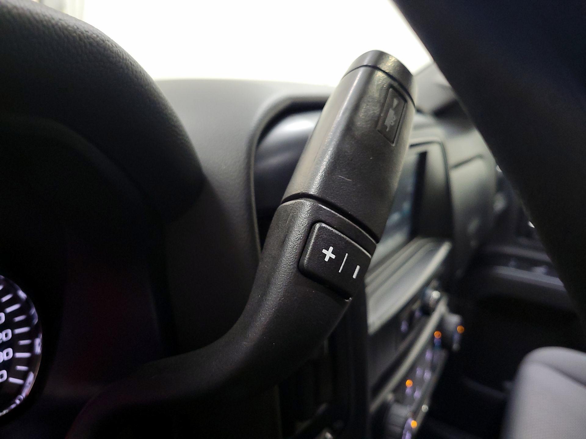 Thumbnail: 2018 Chevrolet Silverado 1500 - 17