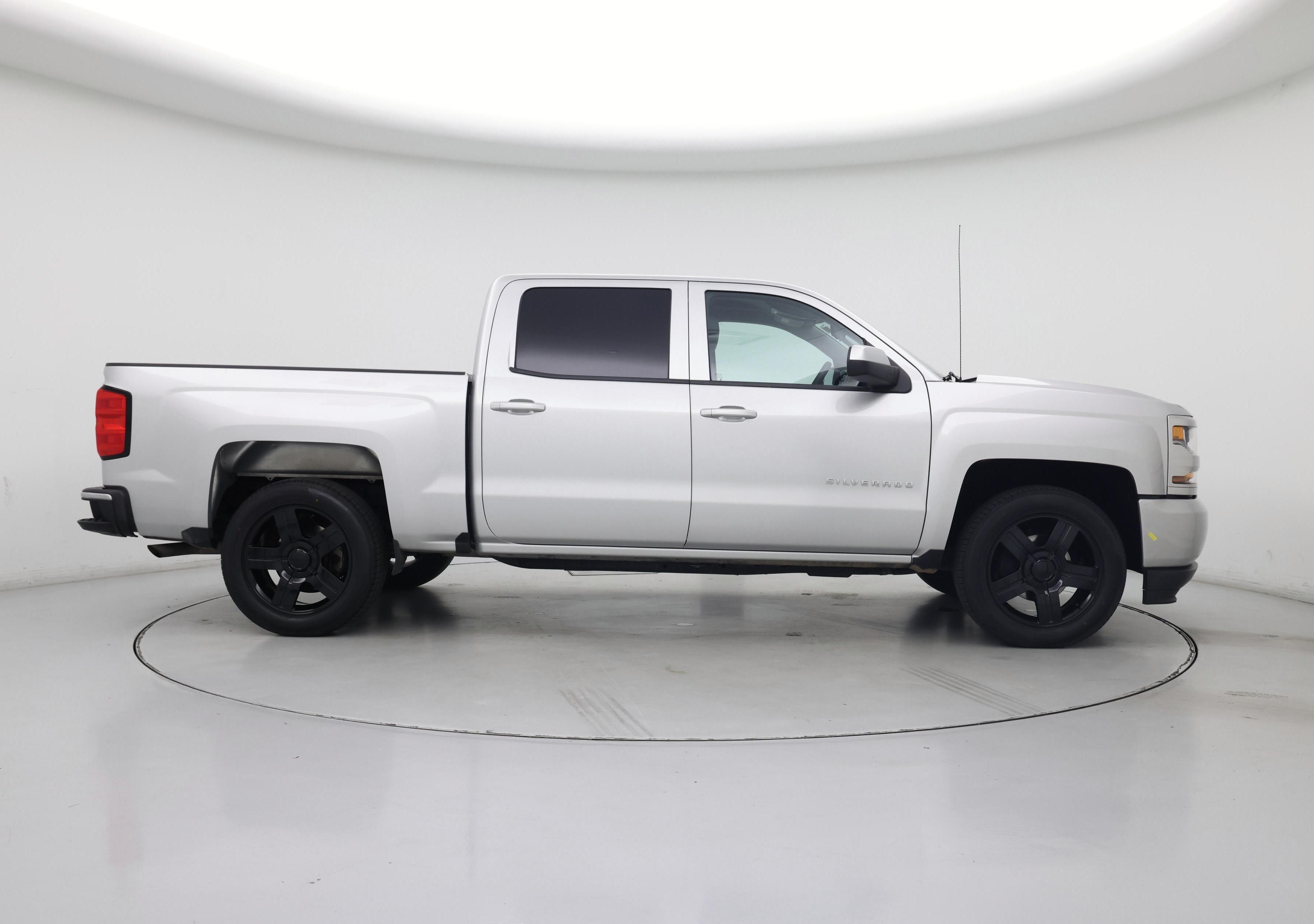Thumbnail: 2018 Chevrolet Silverado 1500 - 7