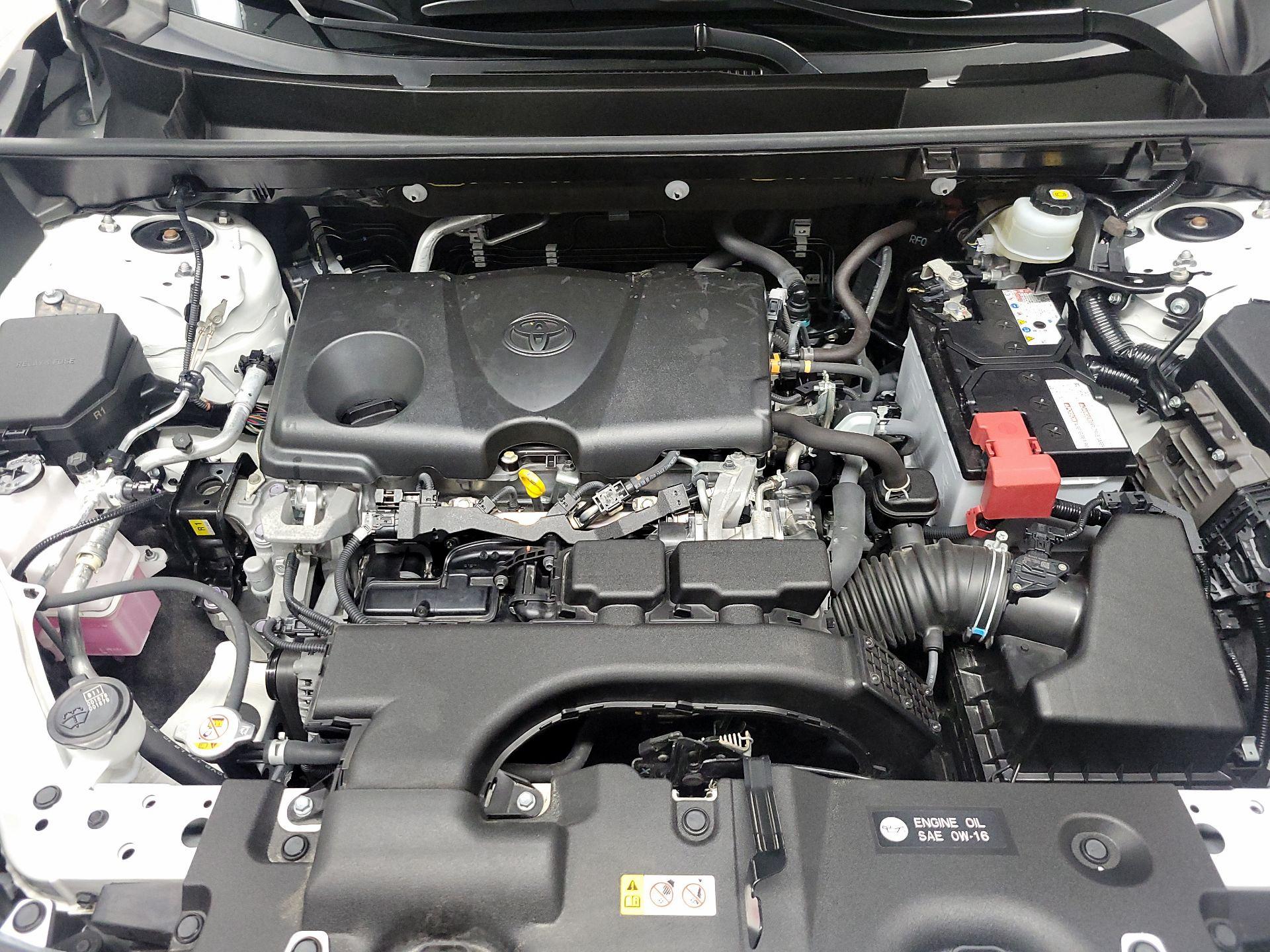 Thumbnail: 2020 Toyota RAV4 - 20