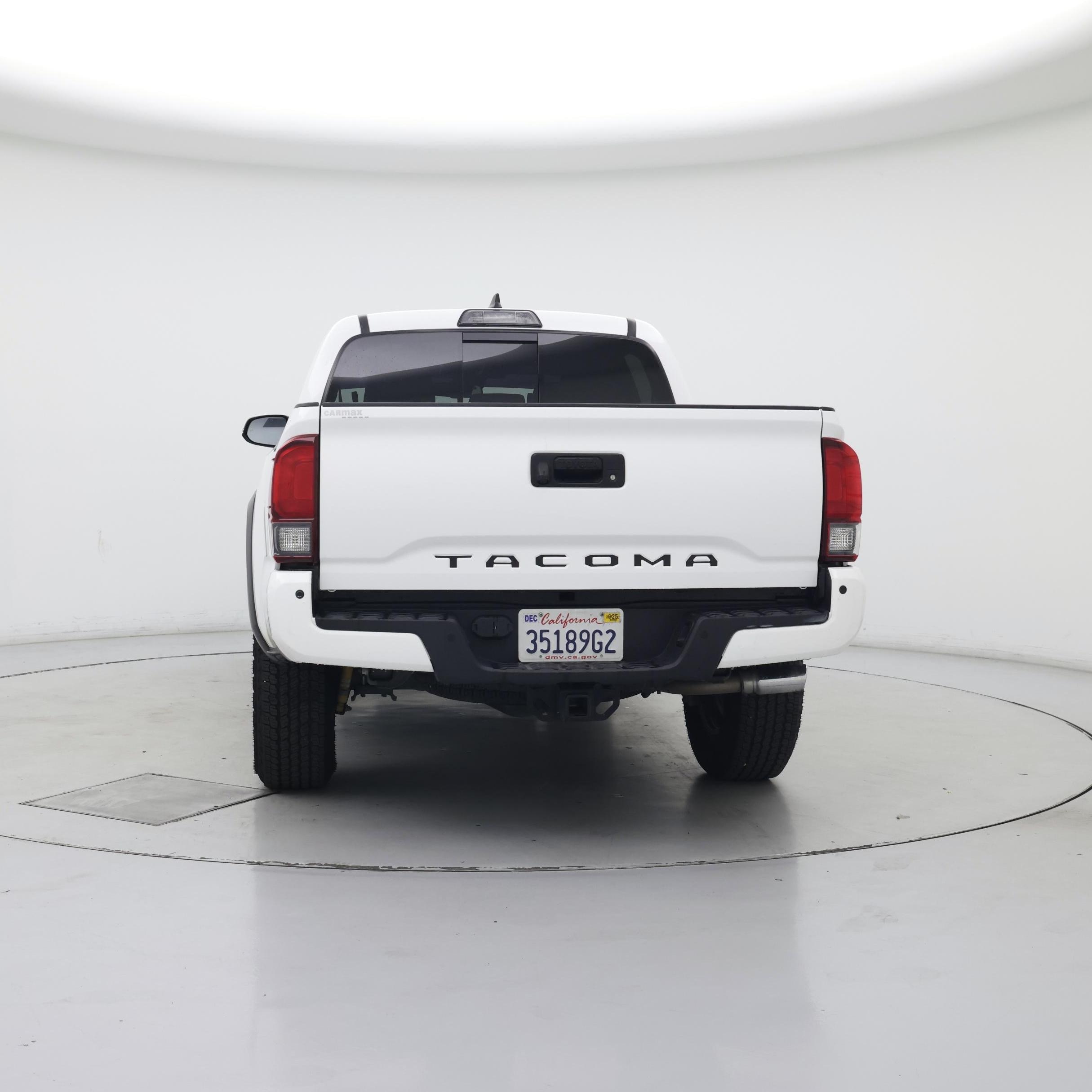 Thumbnail: 2018 Toyota Tacoma - 6