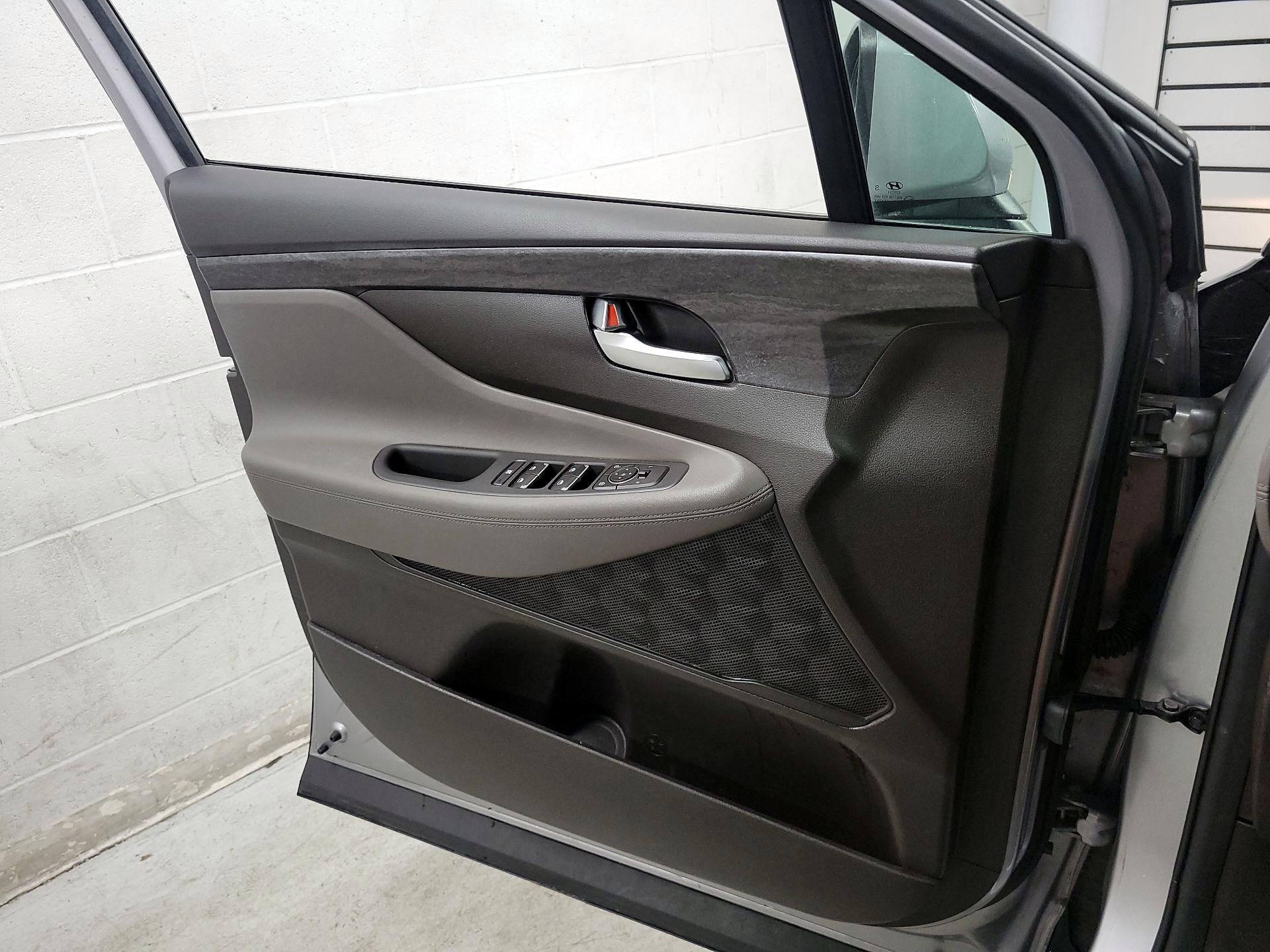 Thumbnail: 2020 Hyundai Santa Fe - 12