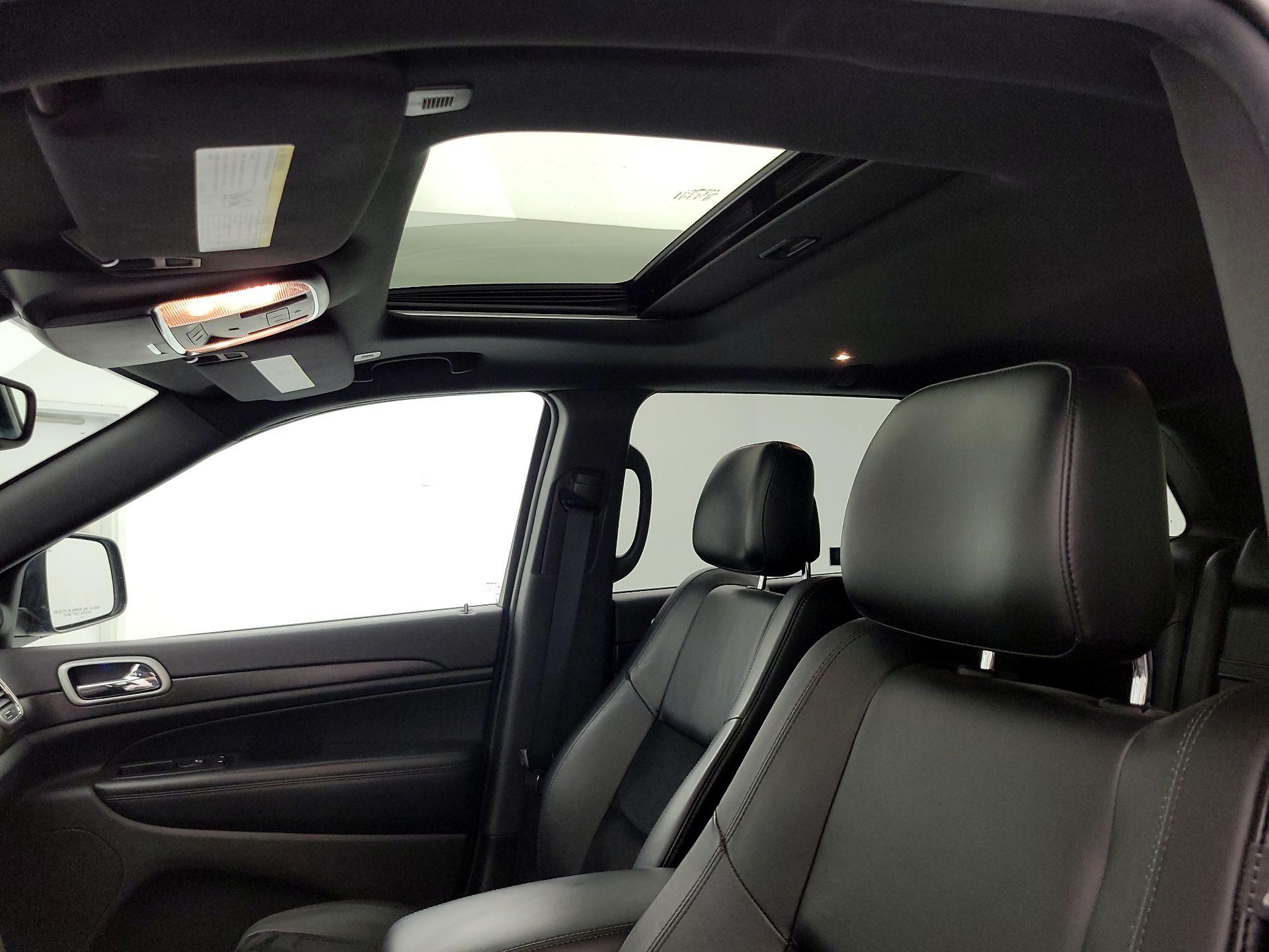 Thumbnail: 2018 Jeep Grand Cherokee - 19