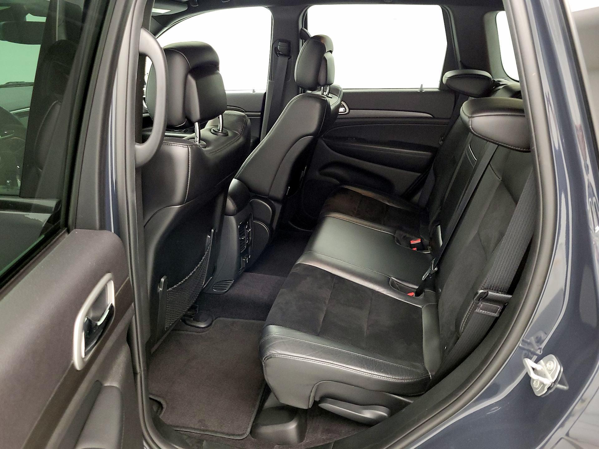 Thumbnail: 2018 Jeep Grand Cherokee - 20