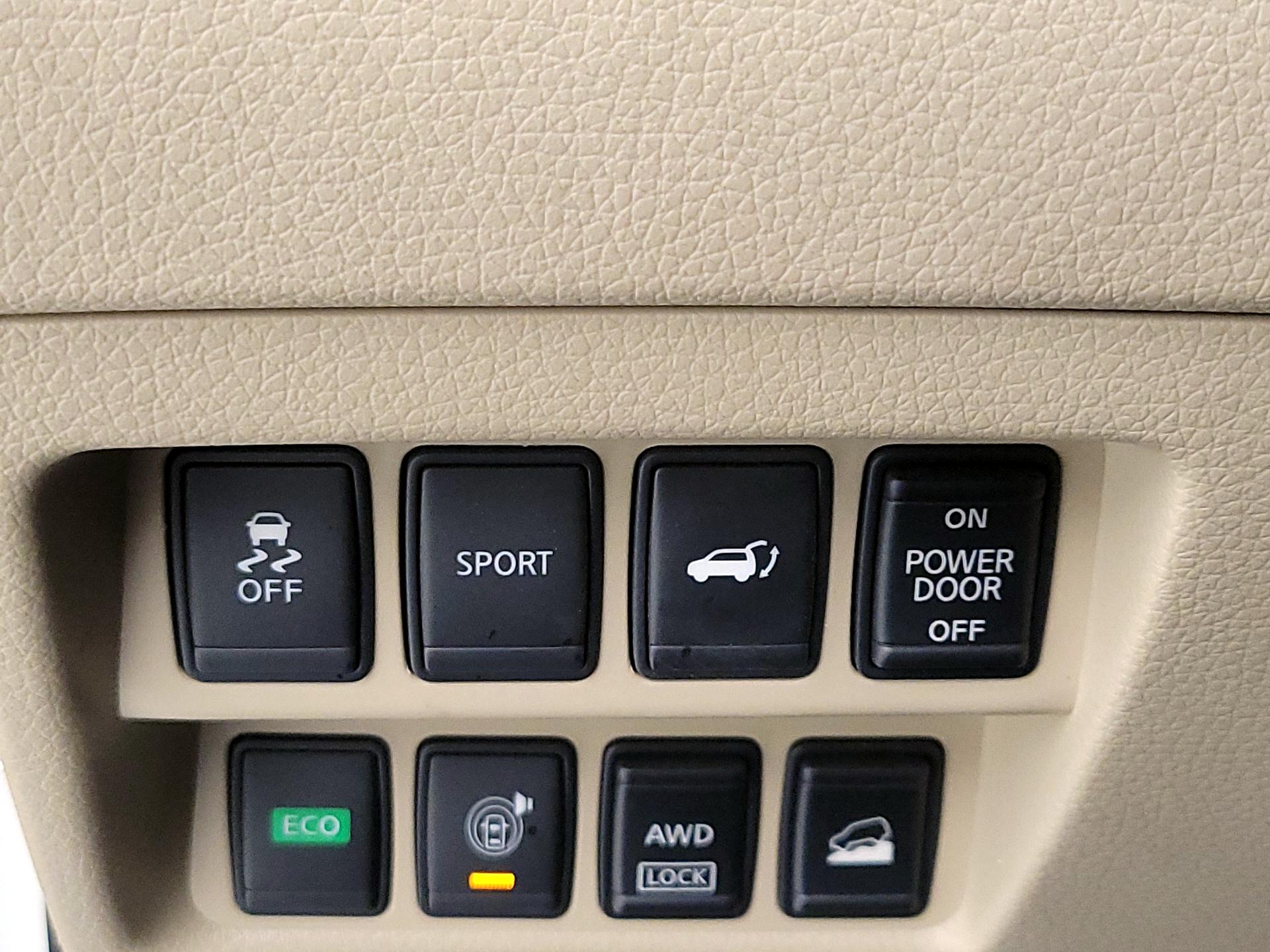 Thumbnail: 2016 Nissan Rogue - 13