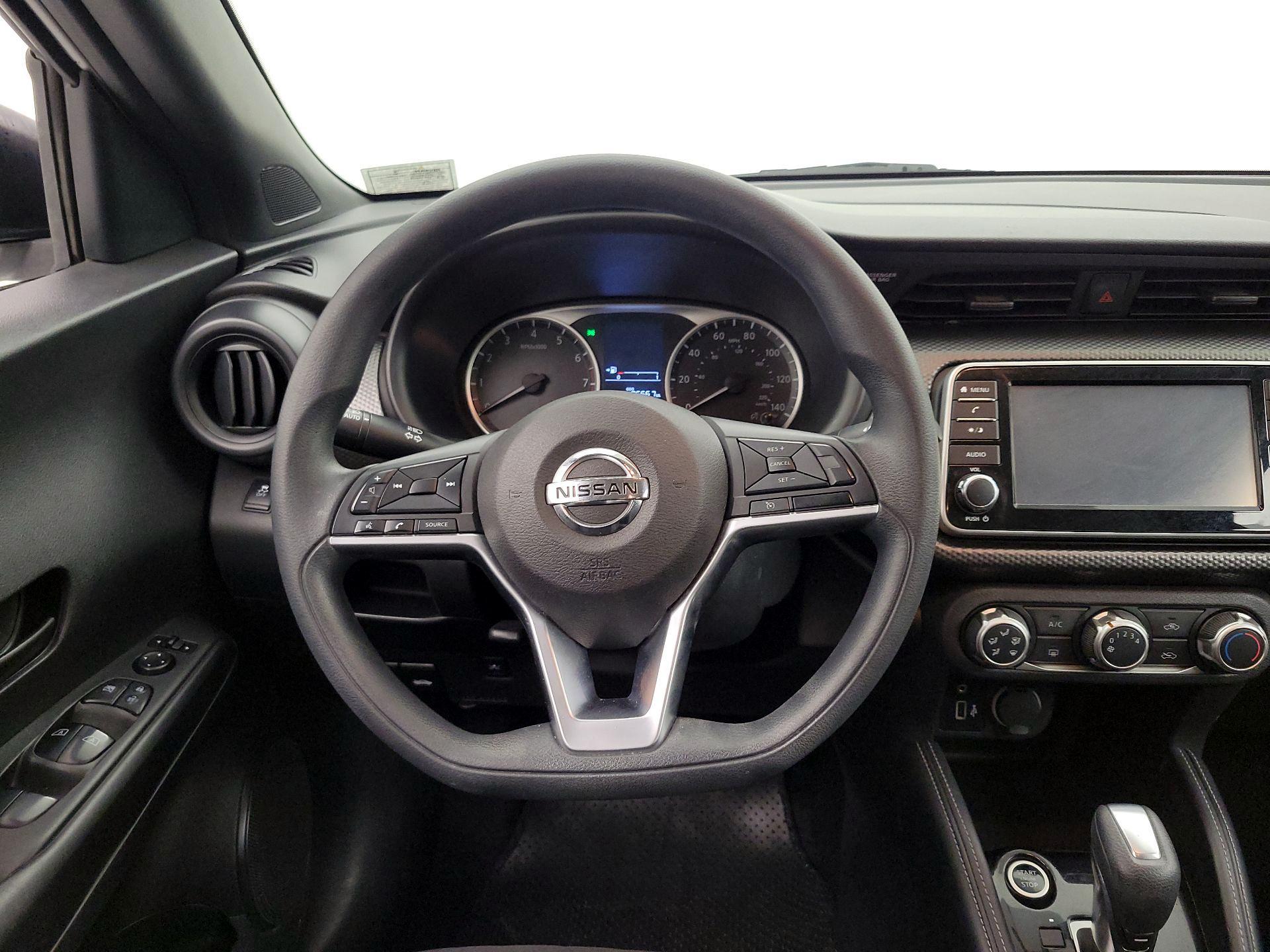 Thumbnail: 2018 Nissan Kicks - 10