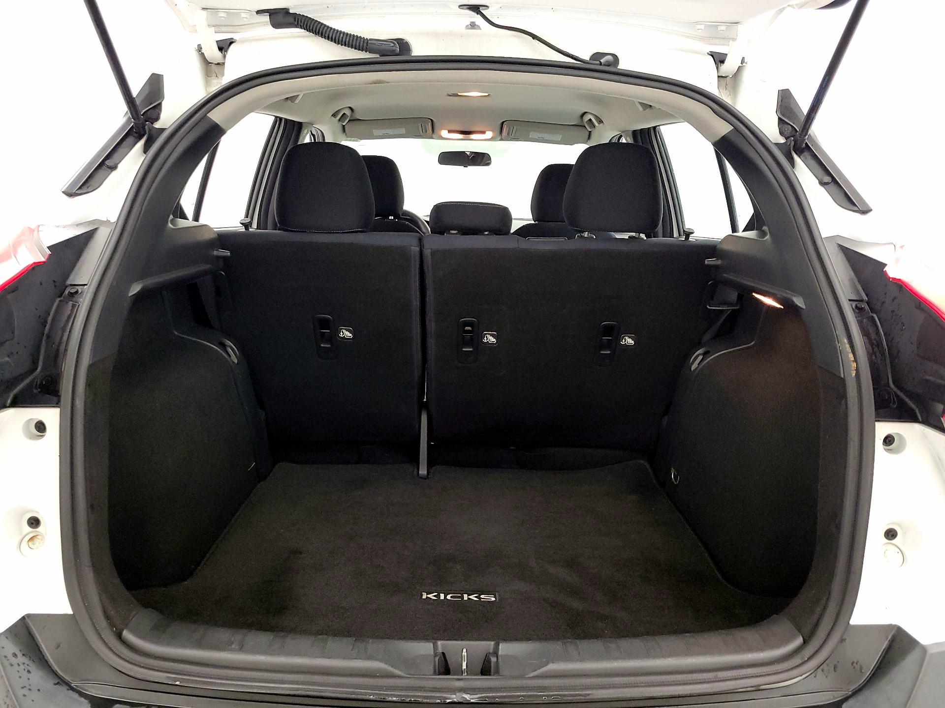 Thumbnail: 2018 Nissan Kicks - 20