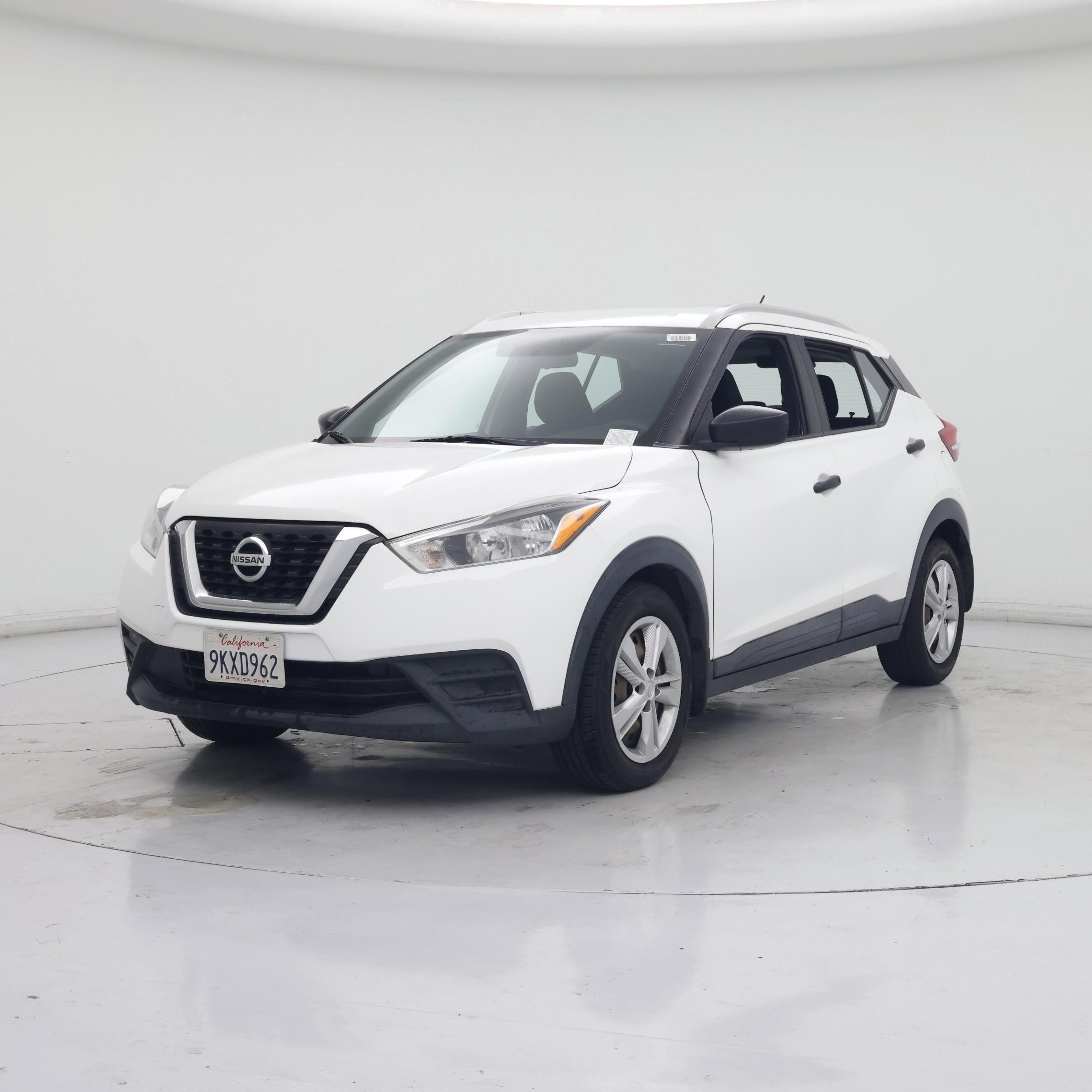 Thumbnail: 2018 Nissan Kicks - 4