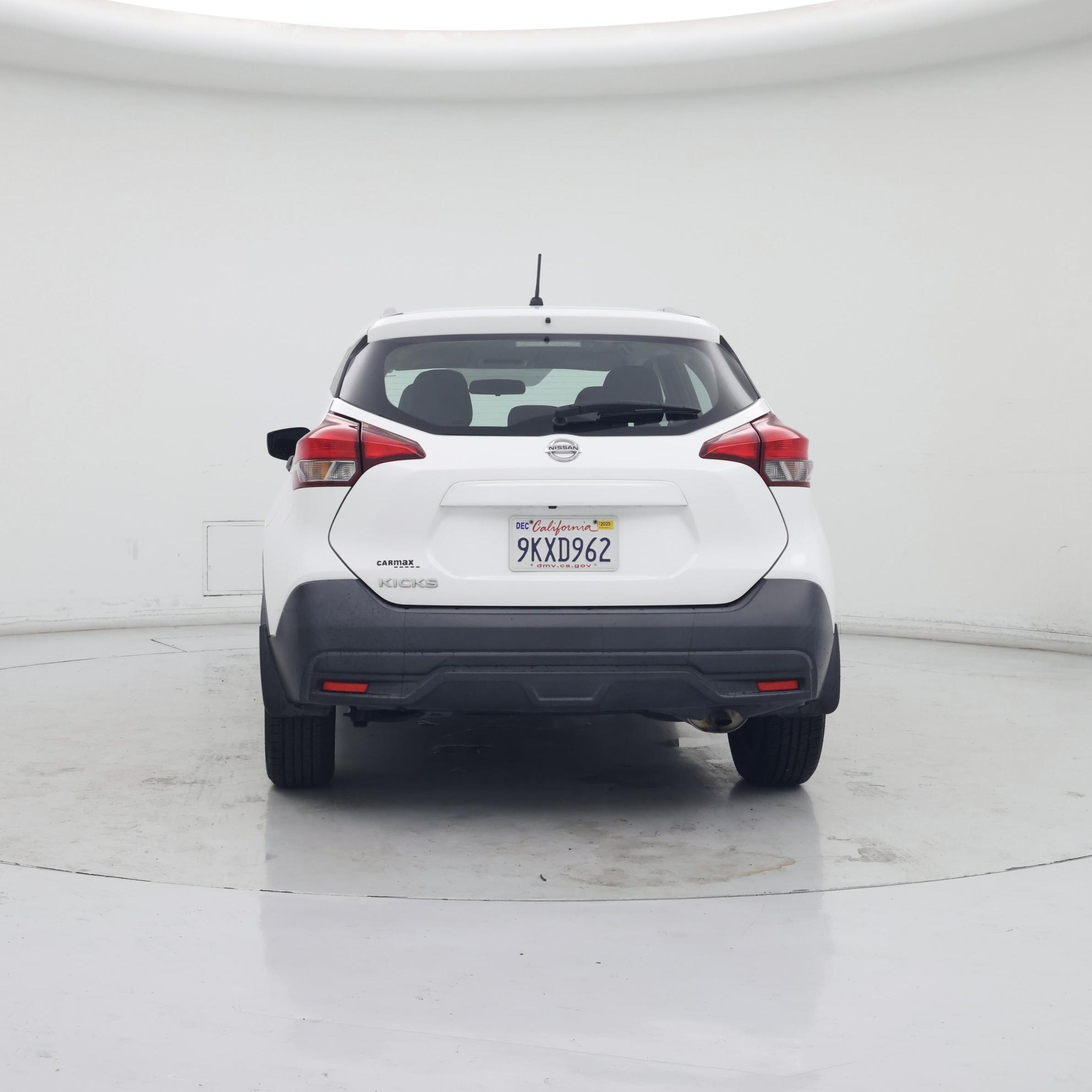 Thumbnail: 2018 Nissan Kicks - 6