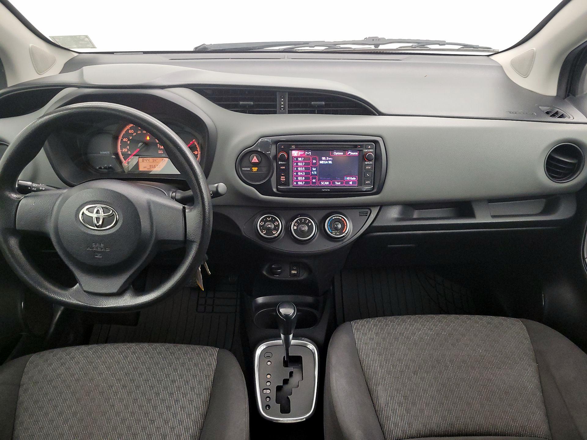 Thumbnail: 2015 Toyota Yaris - 9
