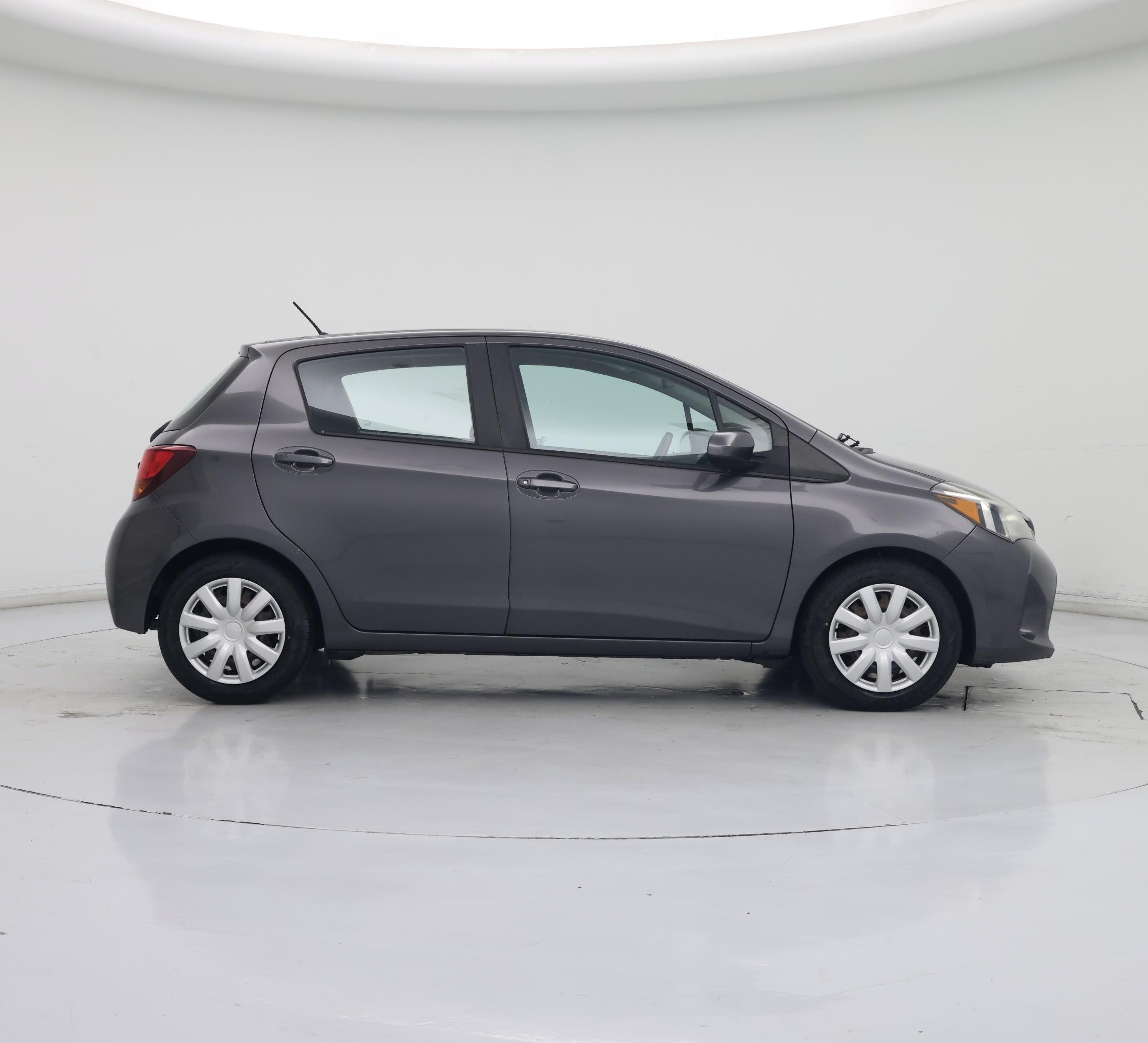 Thumbnail: 2015 Toyota Yaris - 7