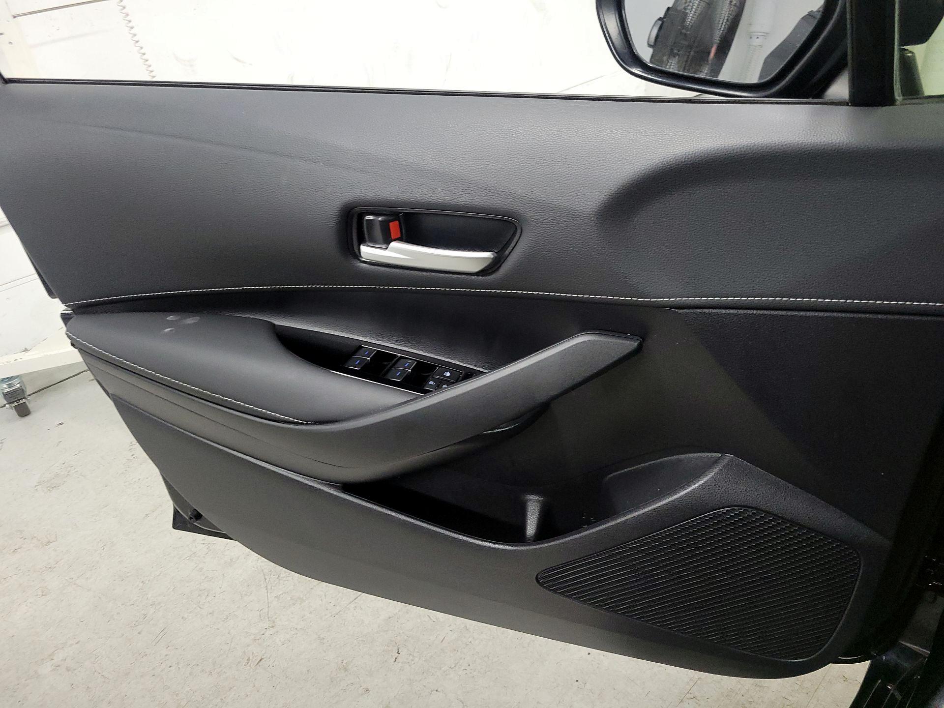 Thumbnail: 2022 Toyota Corolla - 12