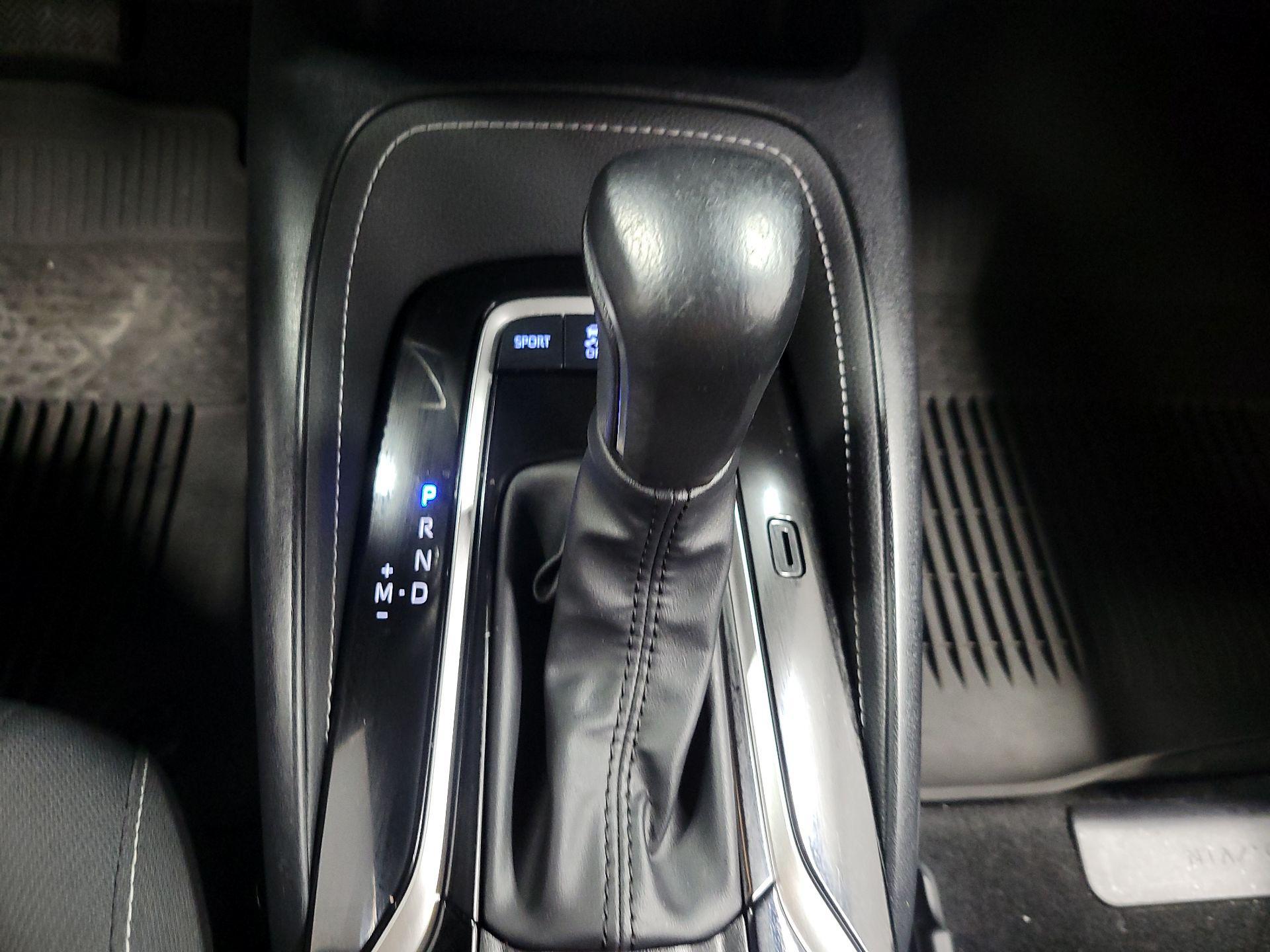 Thumbnail: 2022 Toyota Corolla - 16