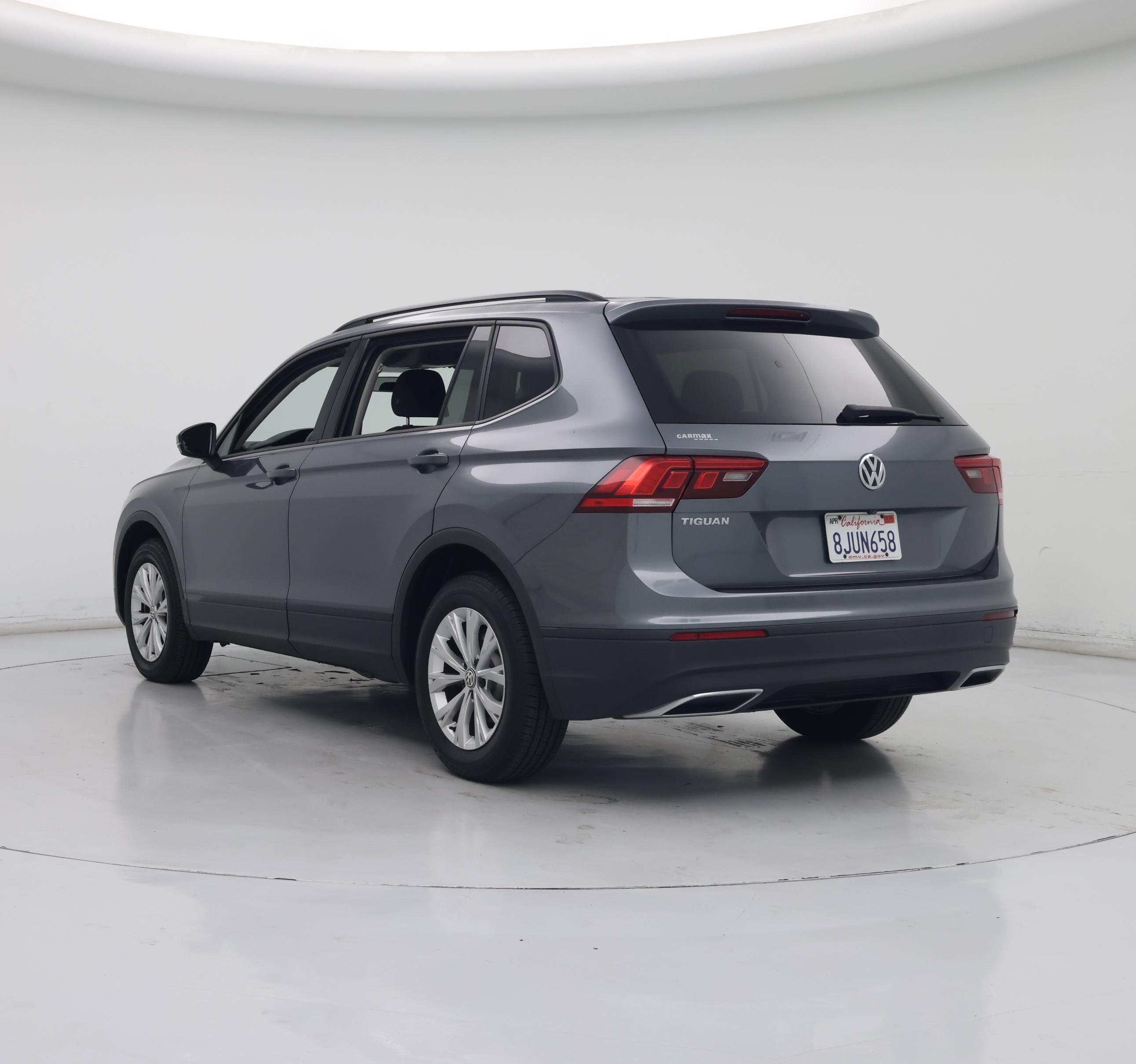 Thumbnail: 2019 Volkswagen Tiguan - 2