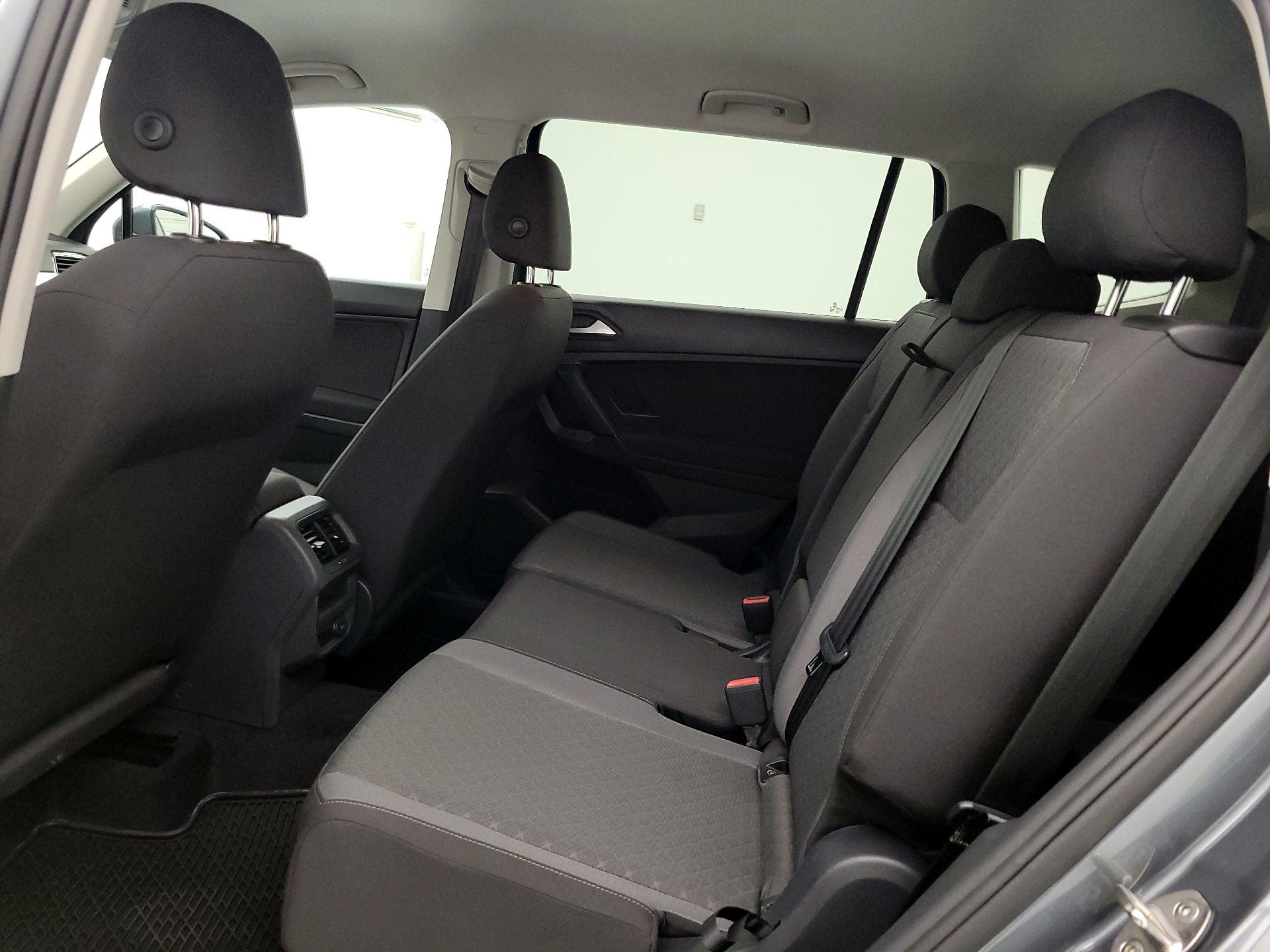 Thumbnail: 2019 Volkswagen Tiguan - 19