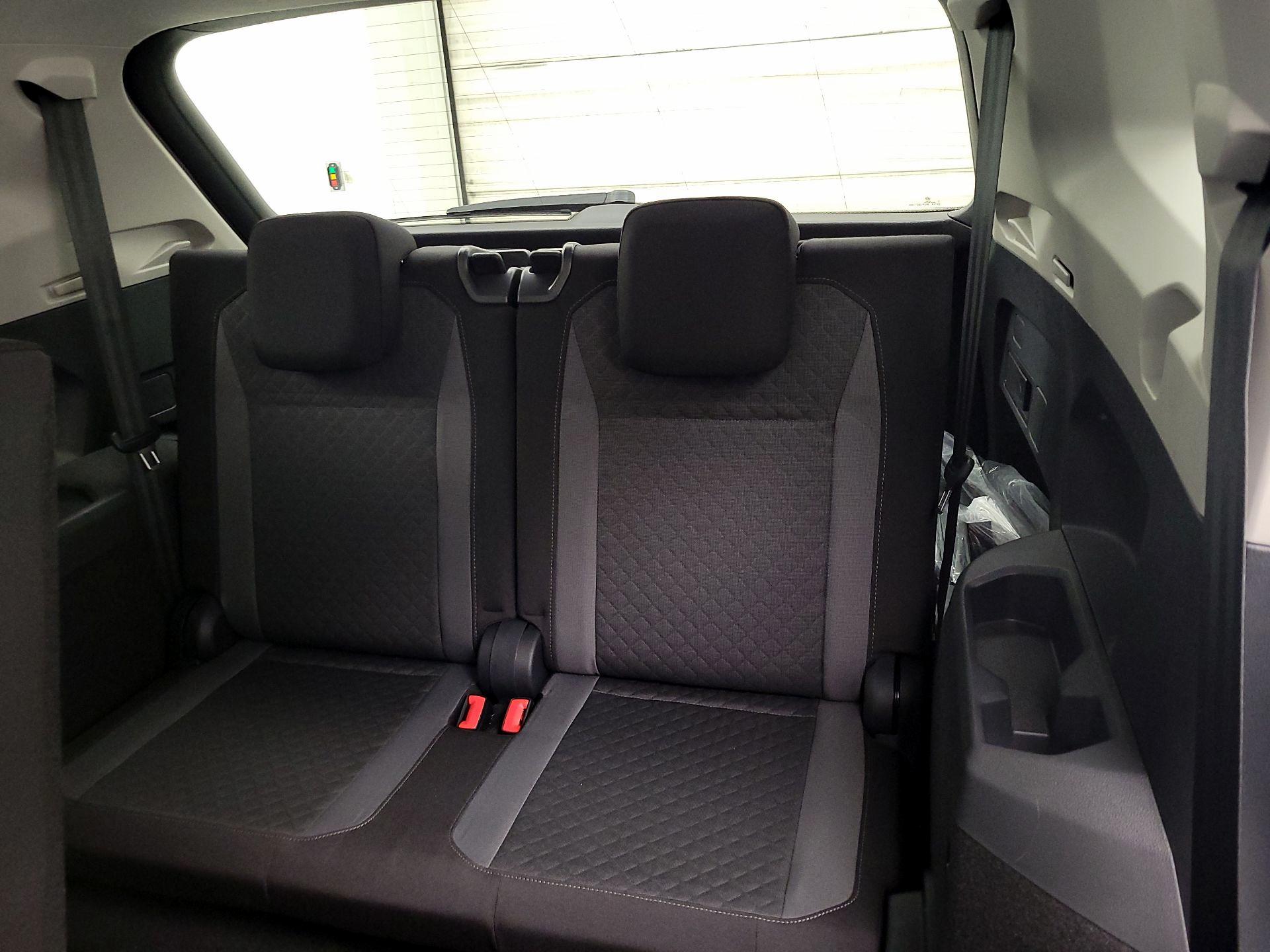 Thumbnail: 2019 Volkswagen Tiguan - 20