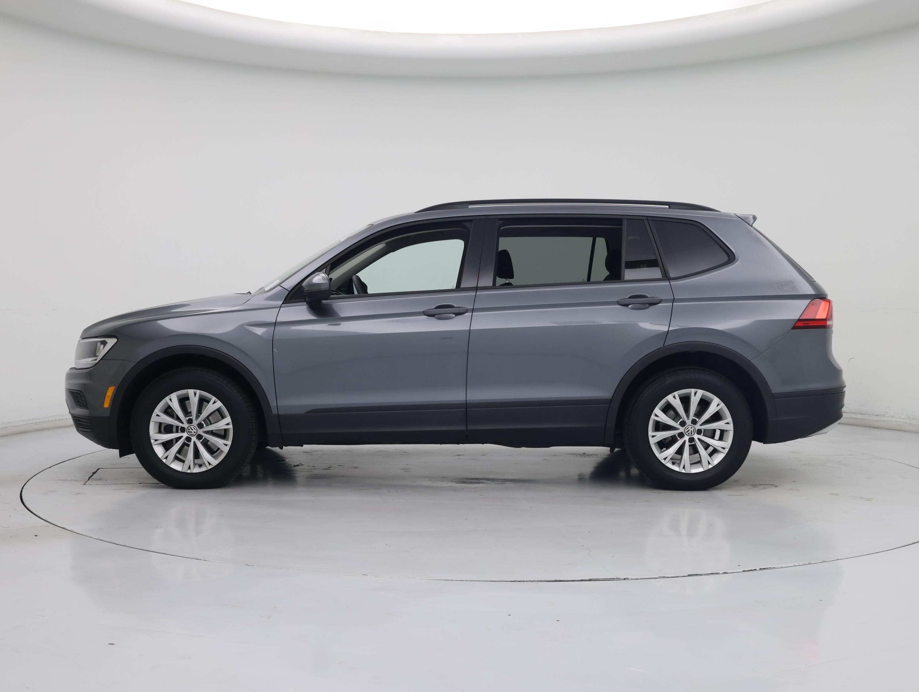 Thumbnail: 2019 Volkswagen Tiguan - 3