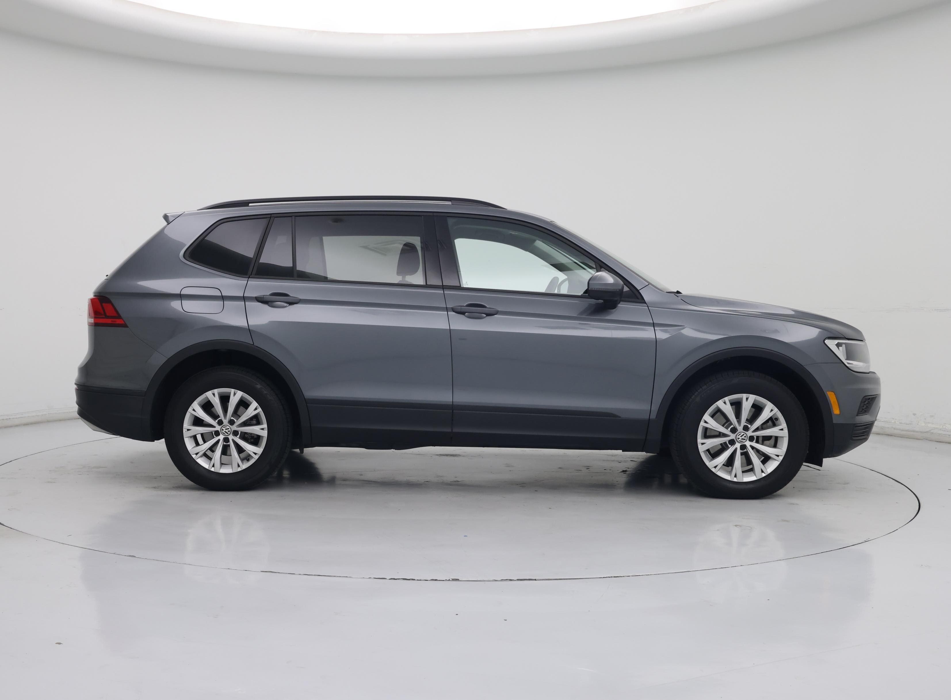 Thumbnail: 2019 Volkswagen Tiguan - 7