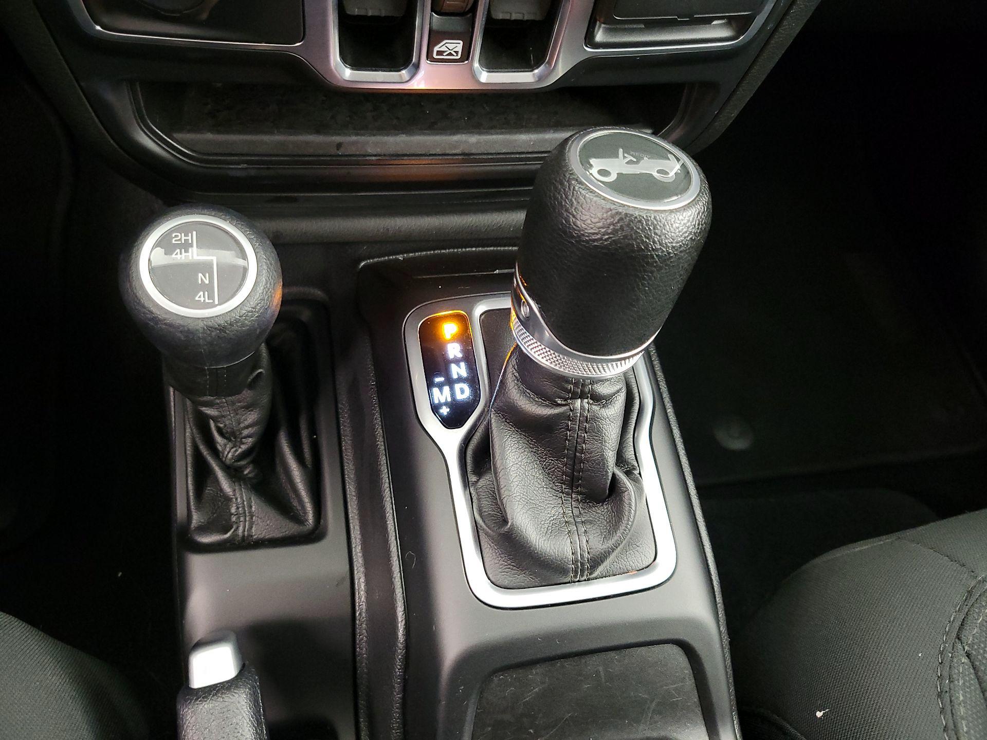 Thumbnail: 2018 Jeep Wrangler - 17