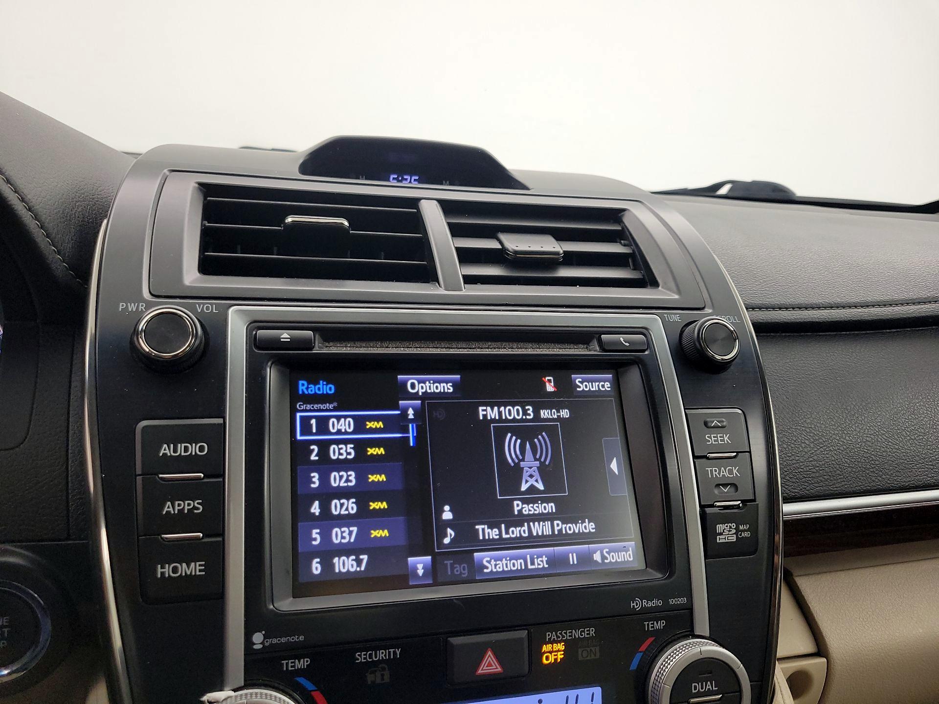 Thumbnail: 2014 Toyota Camry - 15