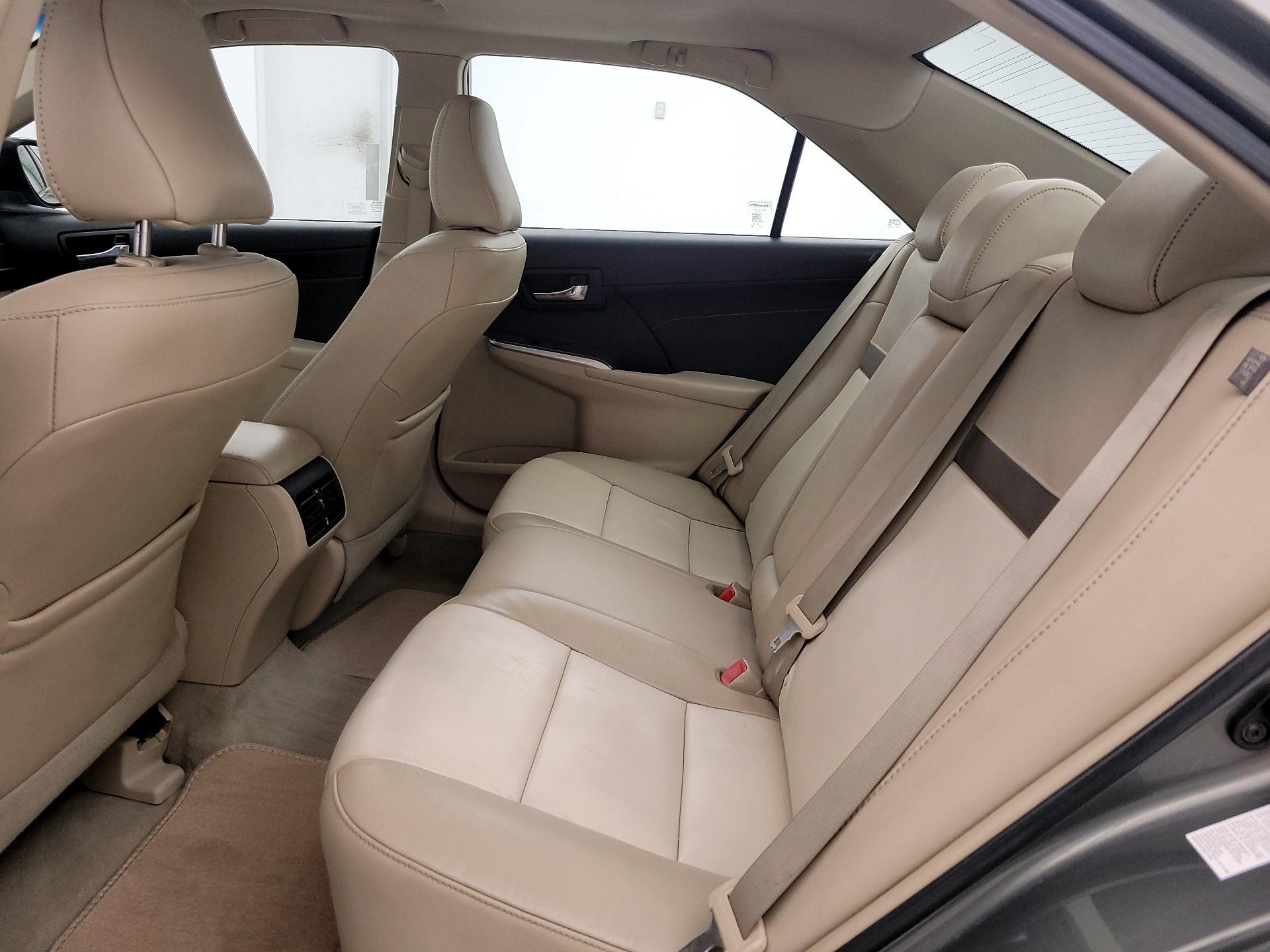 Thumbnail: 2014 Toyota Camry - 20