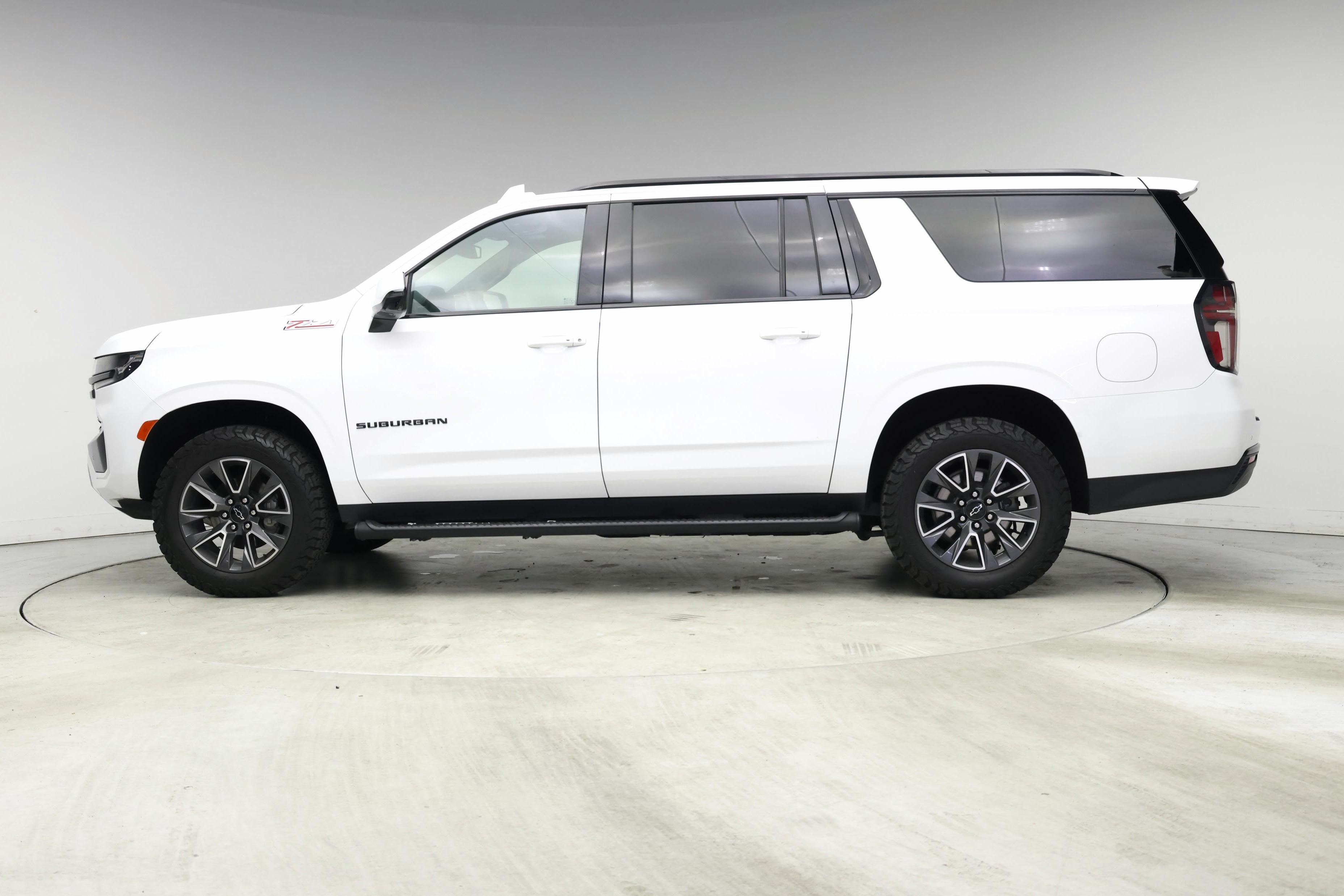 Thumbnail: 2023 Chevrolet Suburban - 3