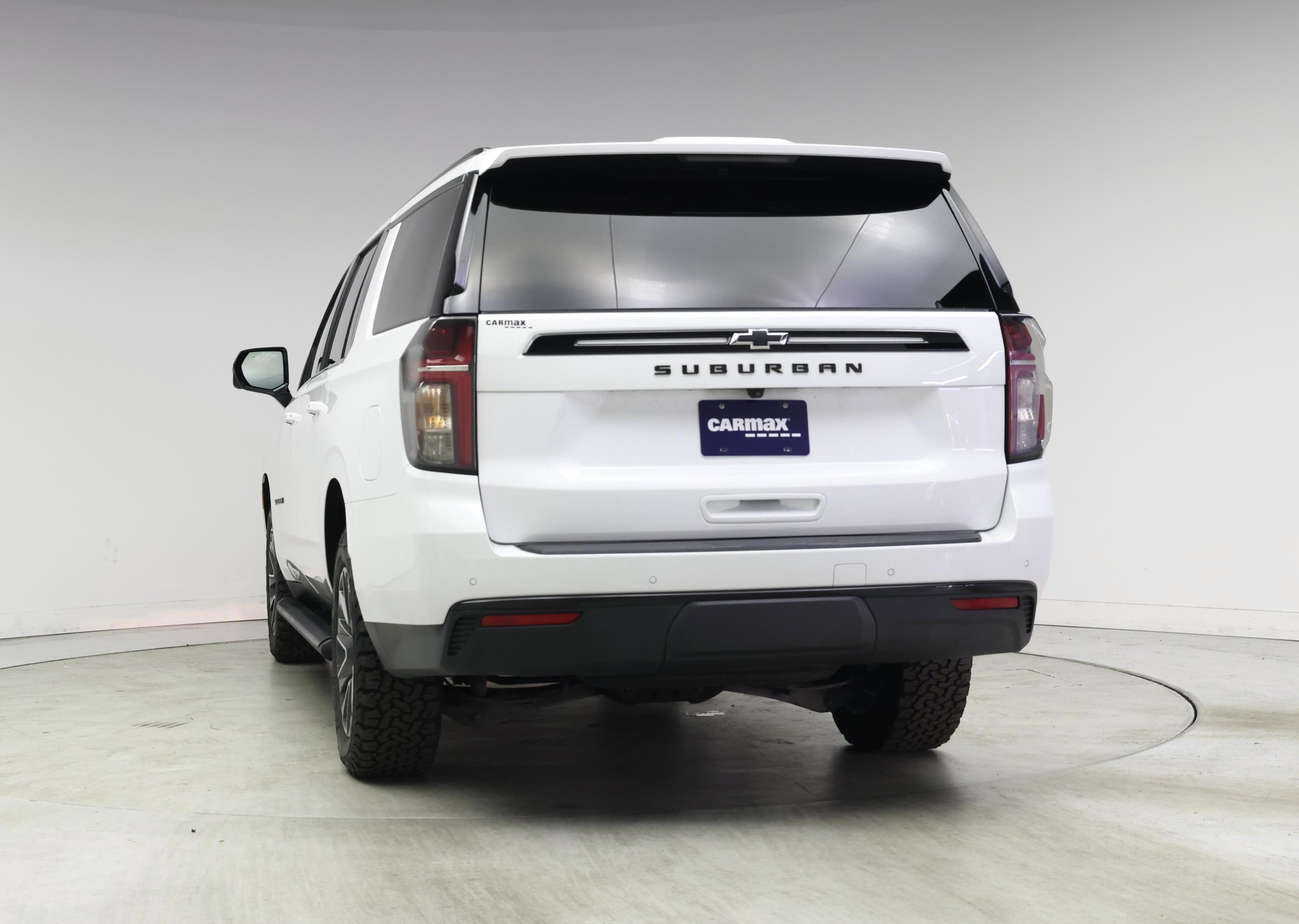 Thumbnail: 2023 Chevrolet Suburban - 6