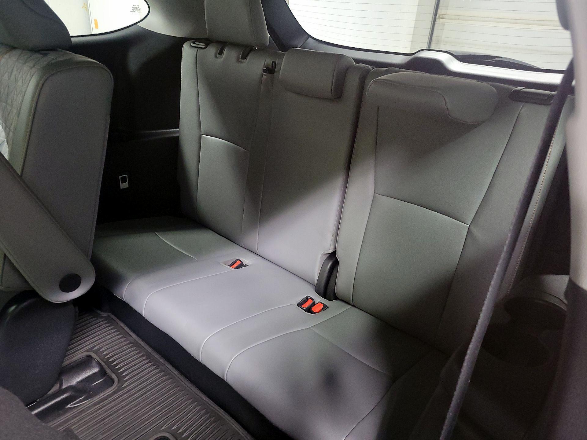 Thumbnail: 2022 Toyota Highlander - 20