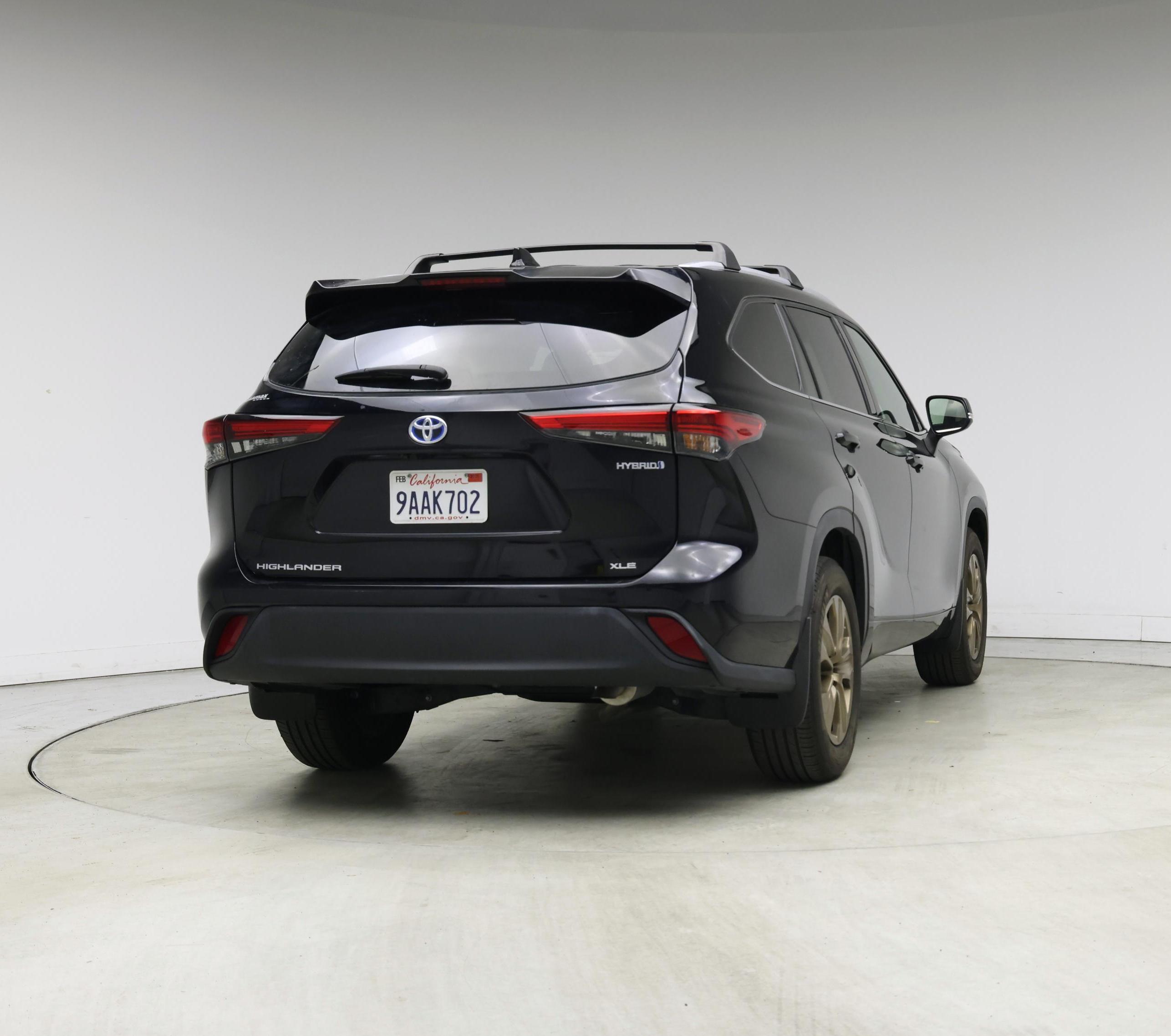 Thumbnail: 2022 Toyota Highlander - 8