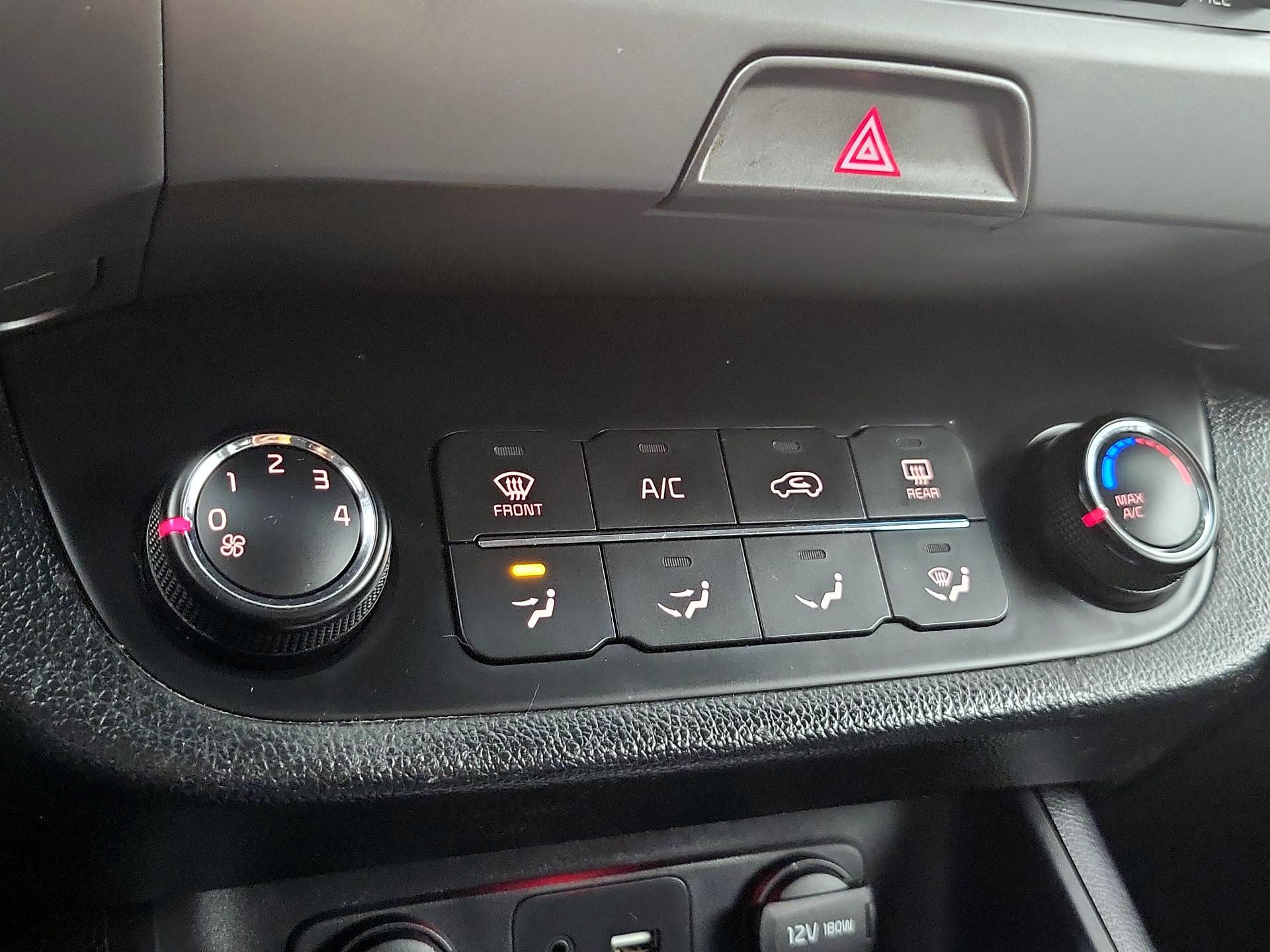 Thumbnail: 2016 Kia Sportage - 15