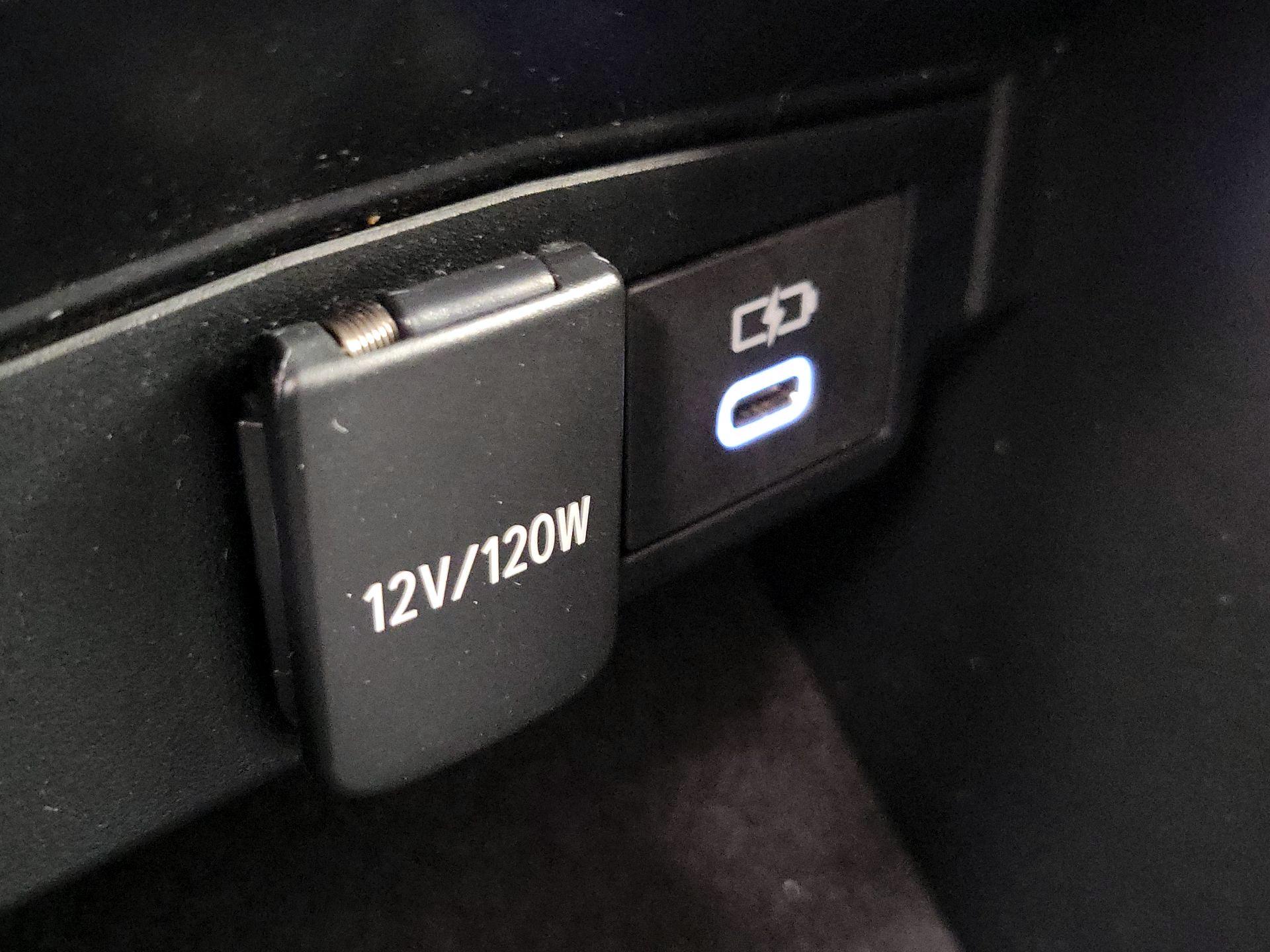 Thumbnail: 2023 Toyota Corolla - 18