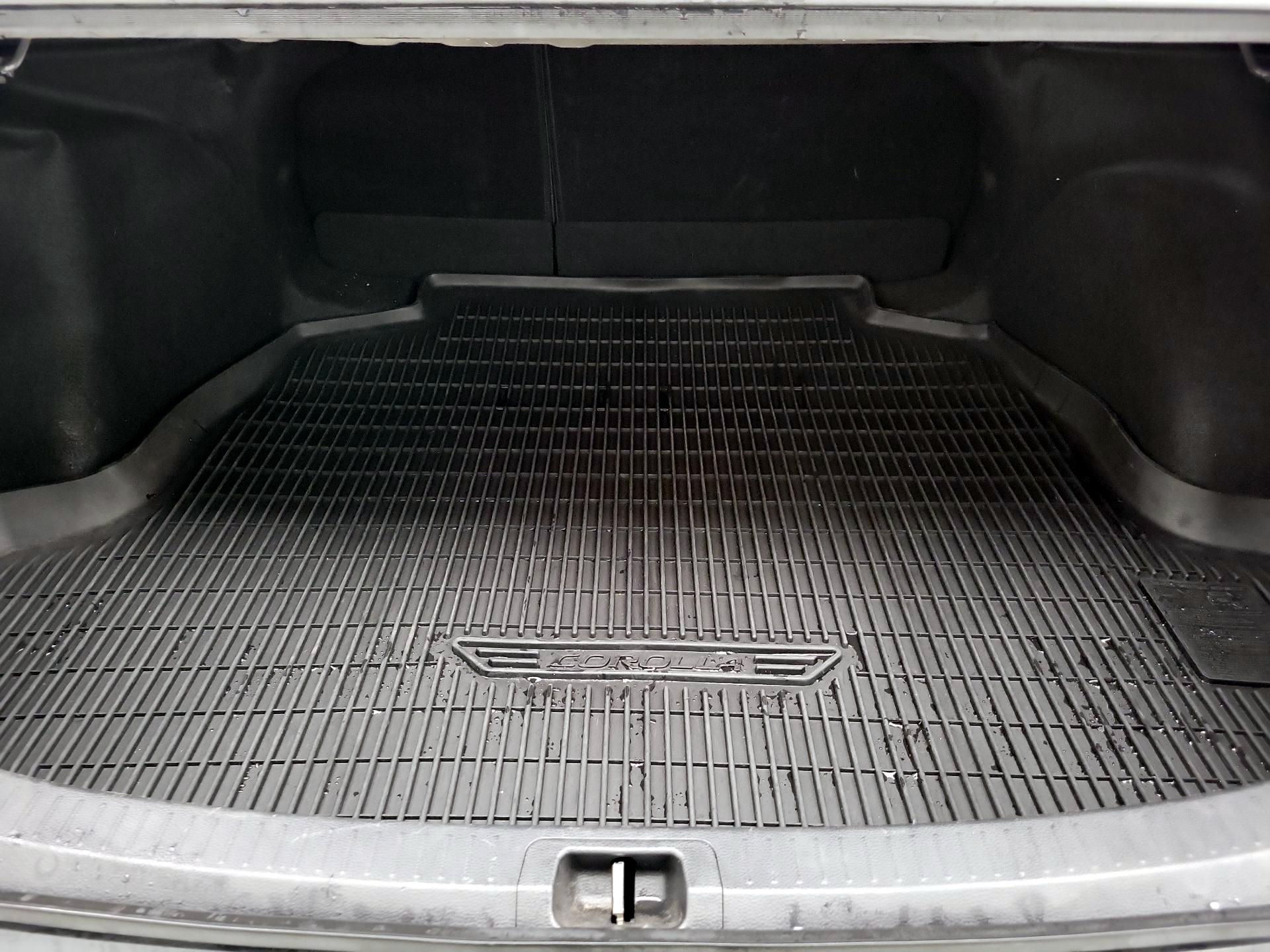 Thumbnail: 2023 Toyota Corolla - 20