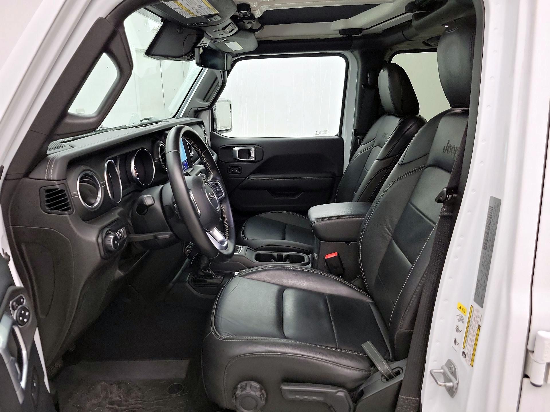 Thumbnail: 2019 Jeep Wrangler - 11