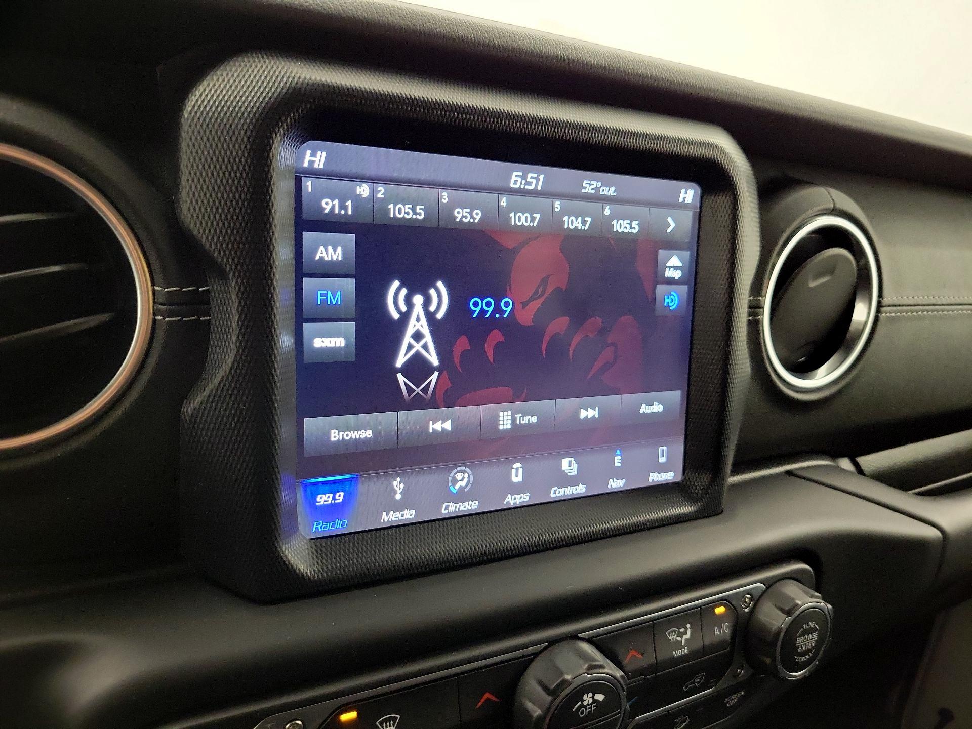 Thumbnail: 2019 Jeep Wrangler - 16