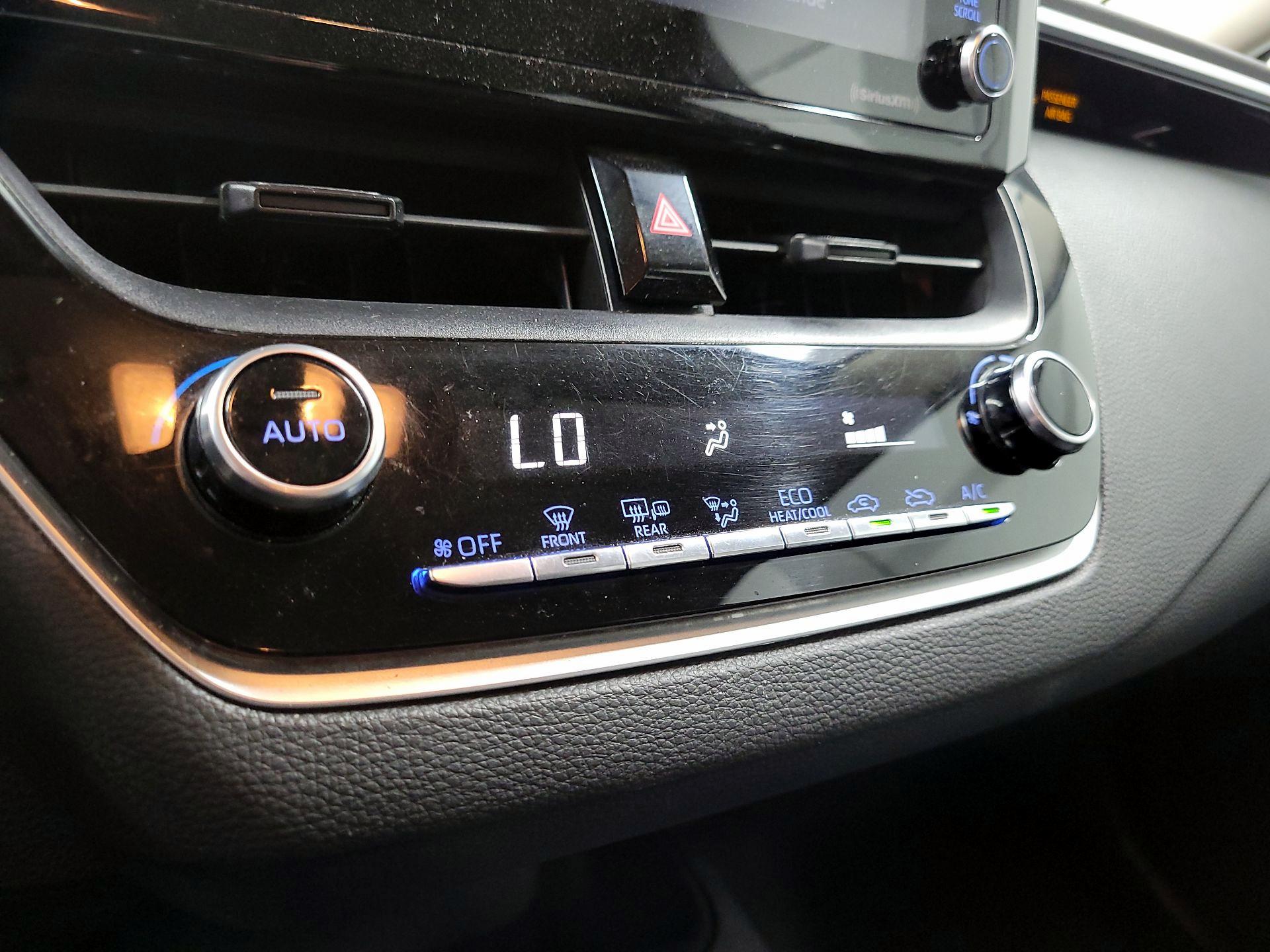 Thumbnail: 2021 Toyota Corolla - 16