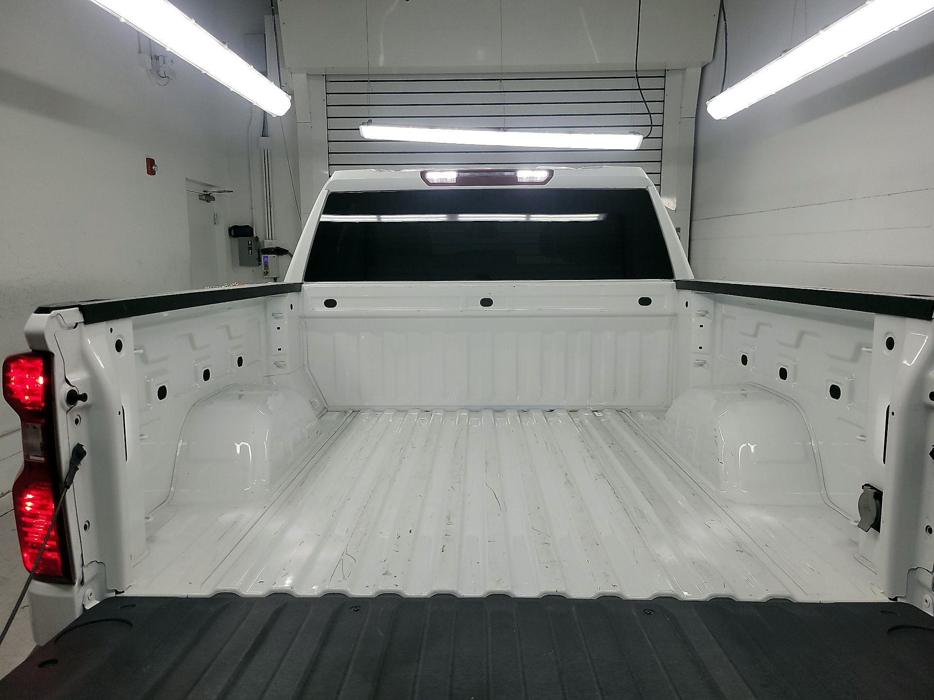 Thumbnail: 2023 Chevrolet Silverado 1500 - 18