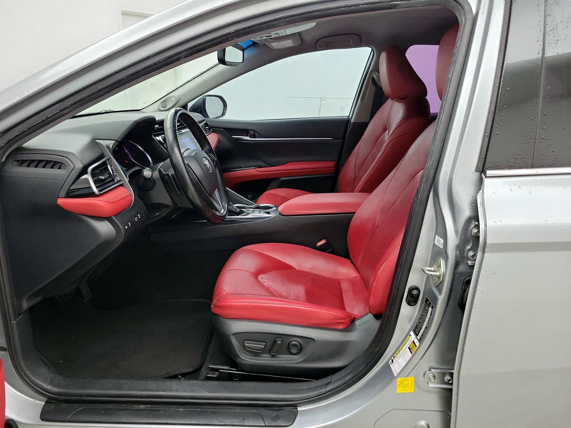 Thumbnail: 2019 Toyota Camry - 11