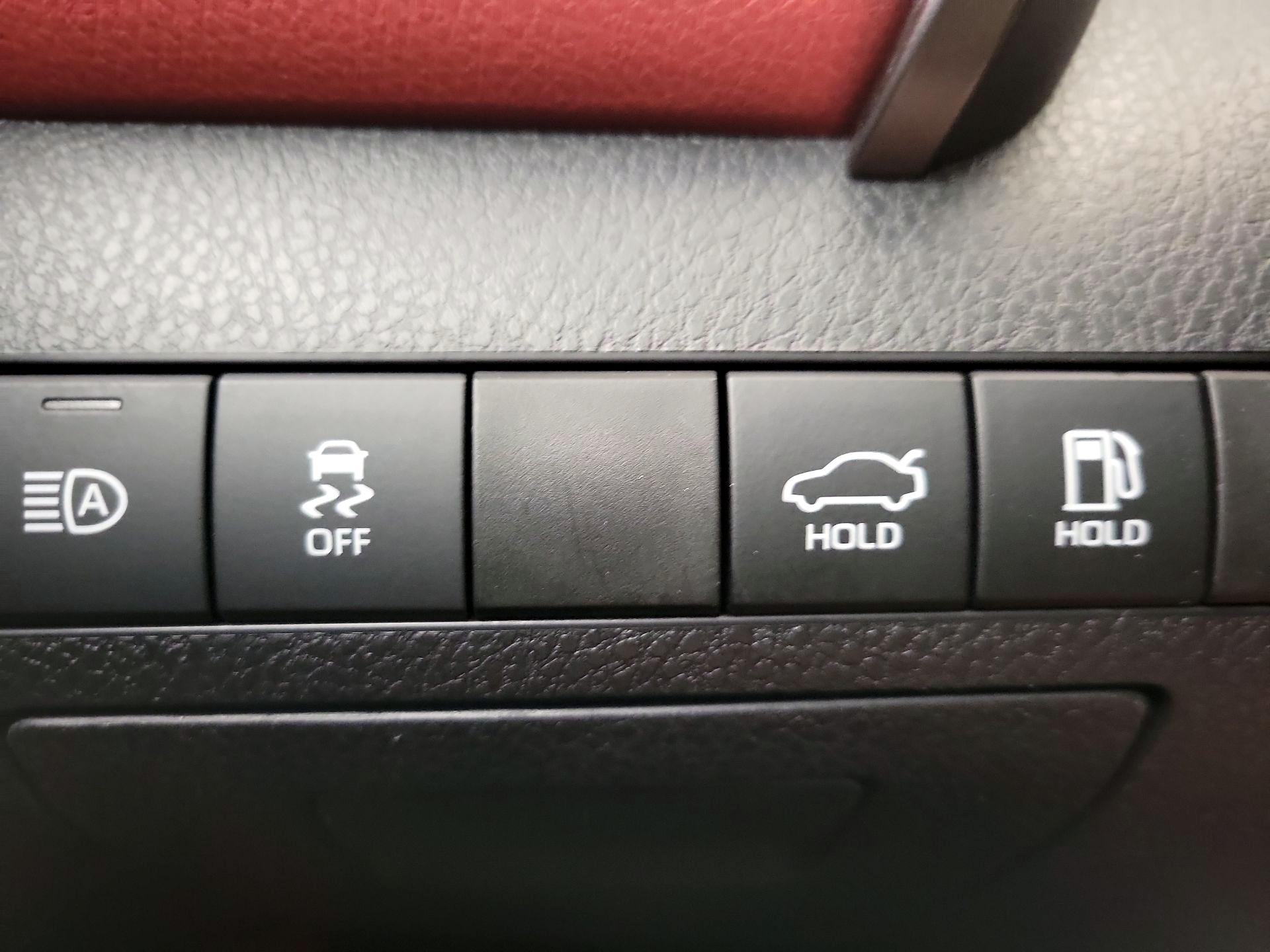 Thumbnail: 2019 Toyota Camry - 13