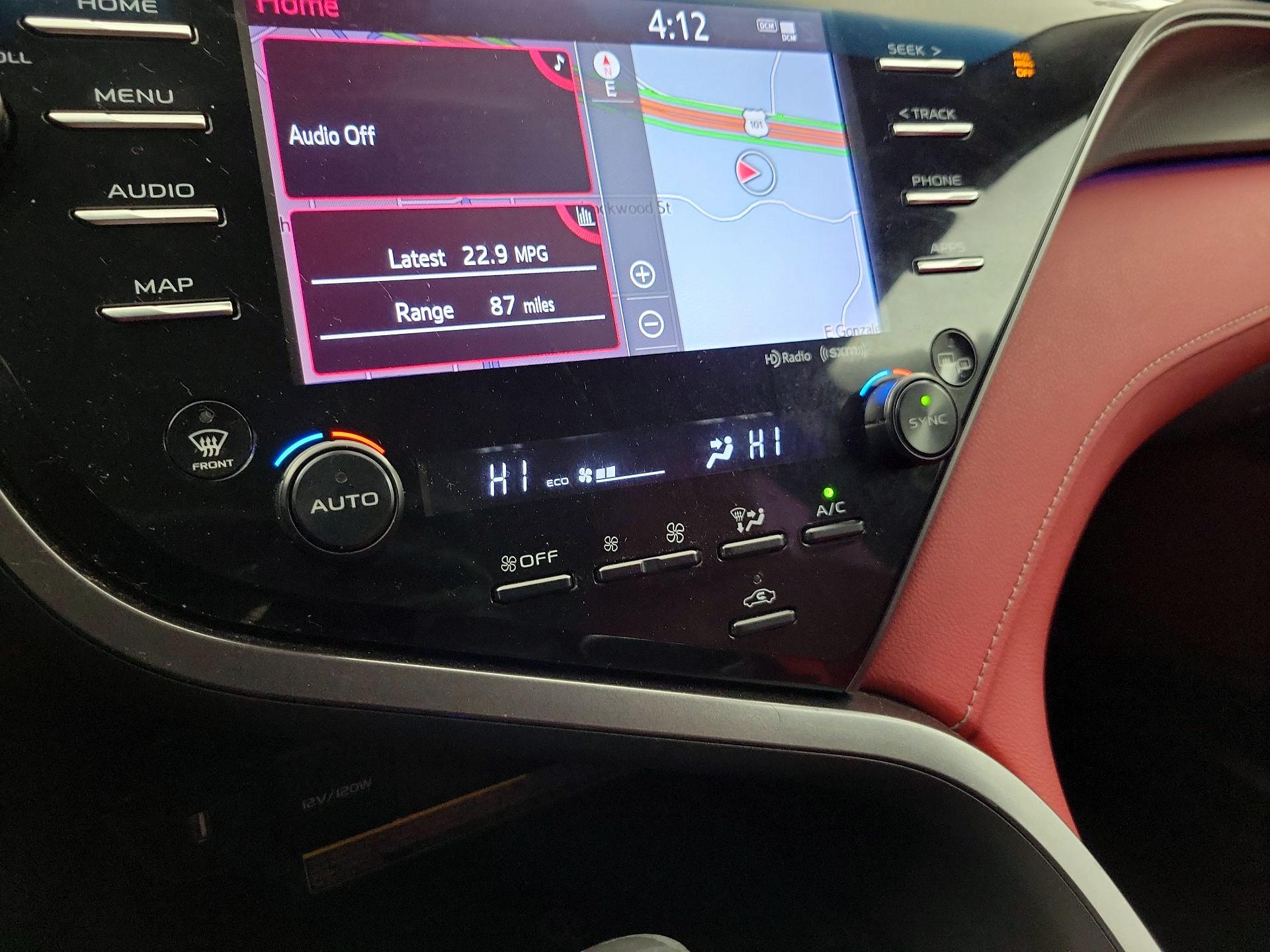 Thumbnail: 2019 Toyota Camry - 17