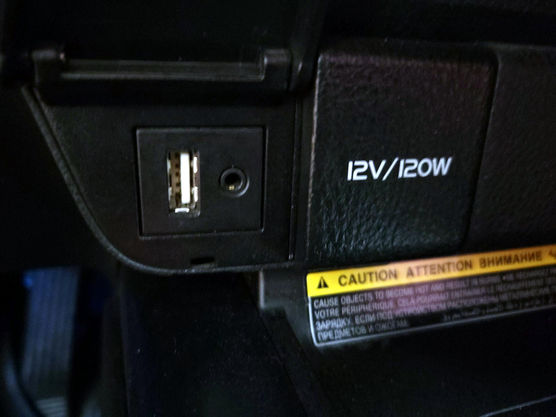 Thumbnail: 2019 Toyota Camry - 19