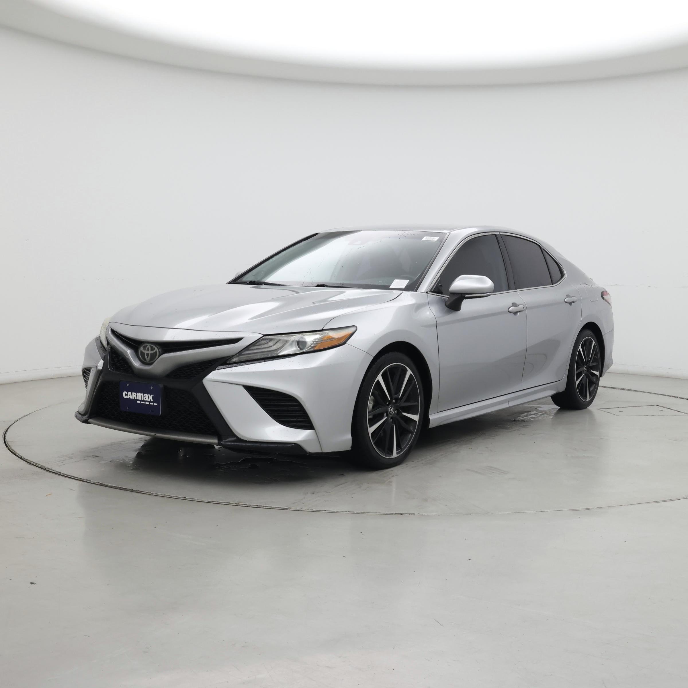 Thumbnail: 2019 Toyota Camry - 4