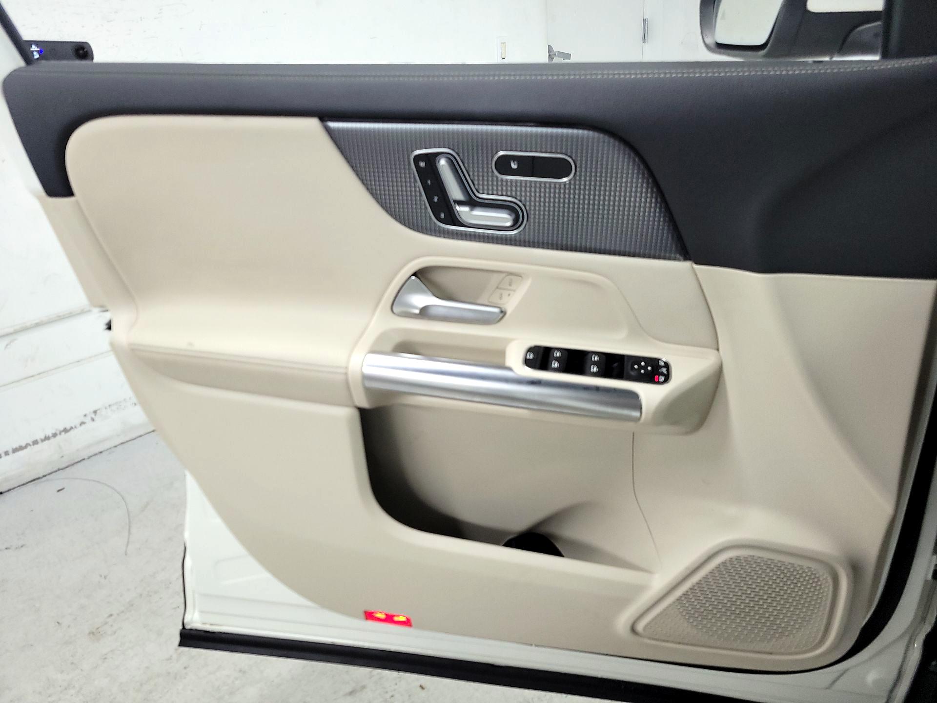 Thumbnail: 2022 Mercedes-Benz GLA - 12